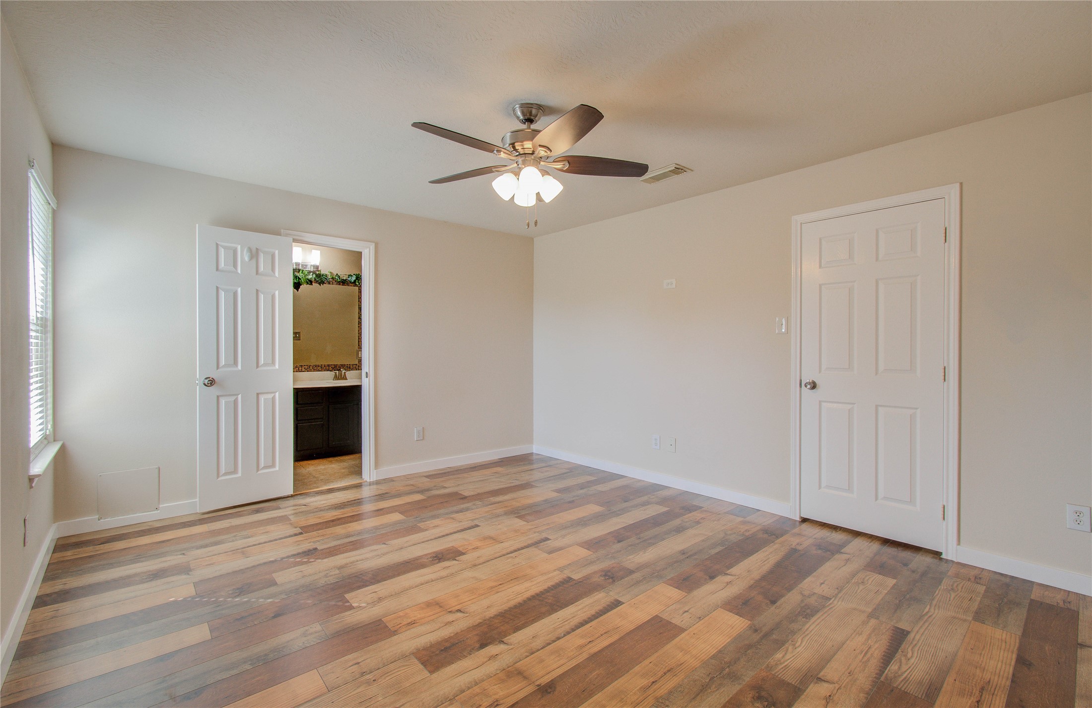 1007 San Antonio Court , Rosenberg, TX, 77471 | 20747395 | Realty Texas LLC