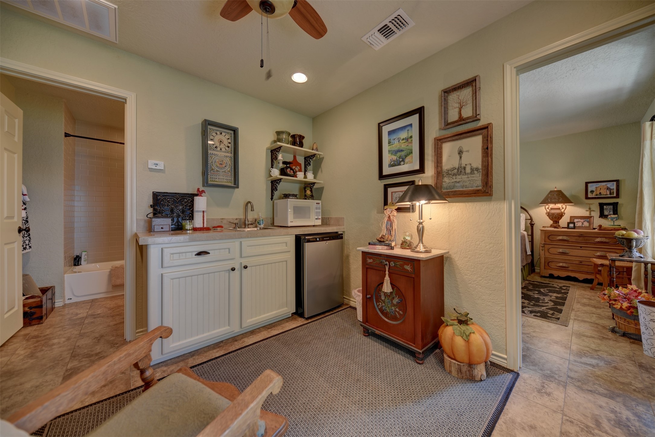 2161 Blue Hole Road , Bleiblerville, TX, 78931 | 42537238 | Realty Texas LLC