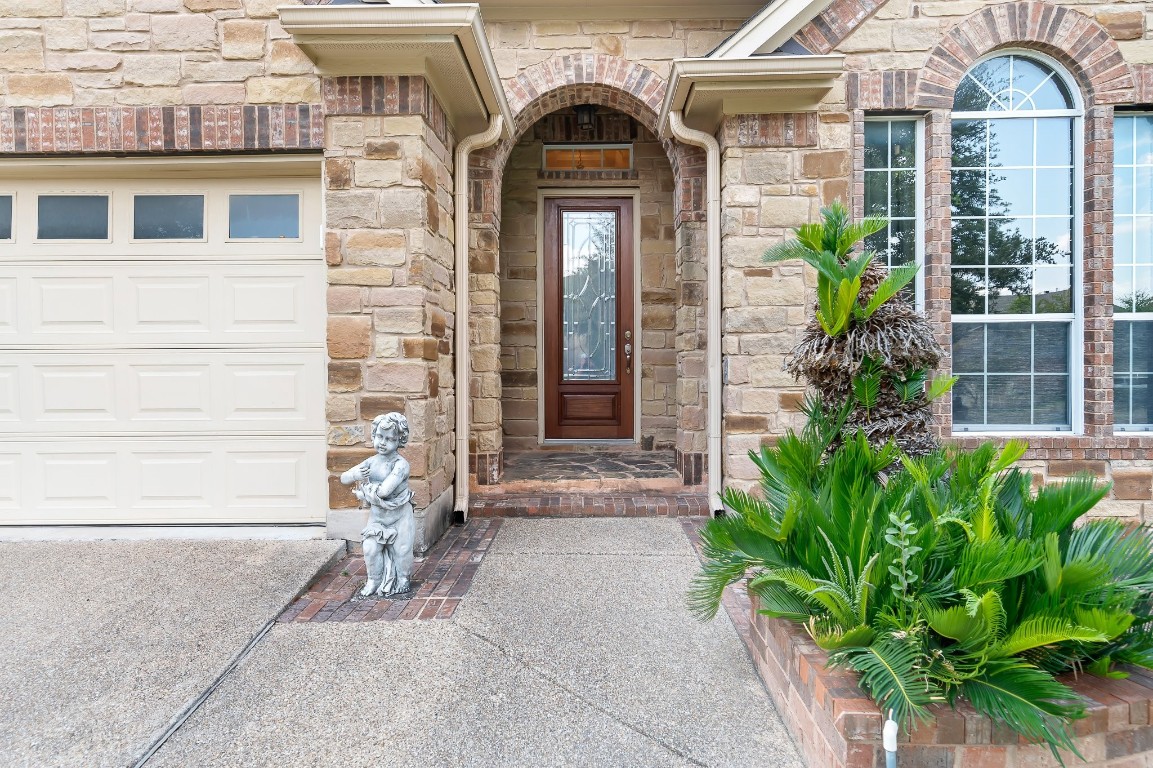 Off Market: 1212 Pine Forest Circle Blog Image Banner