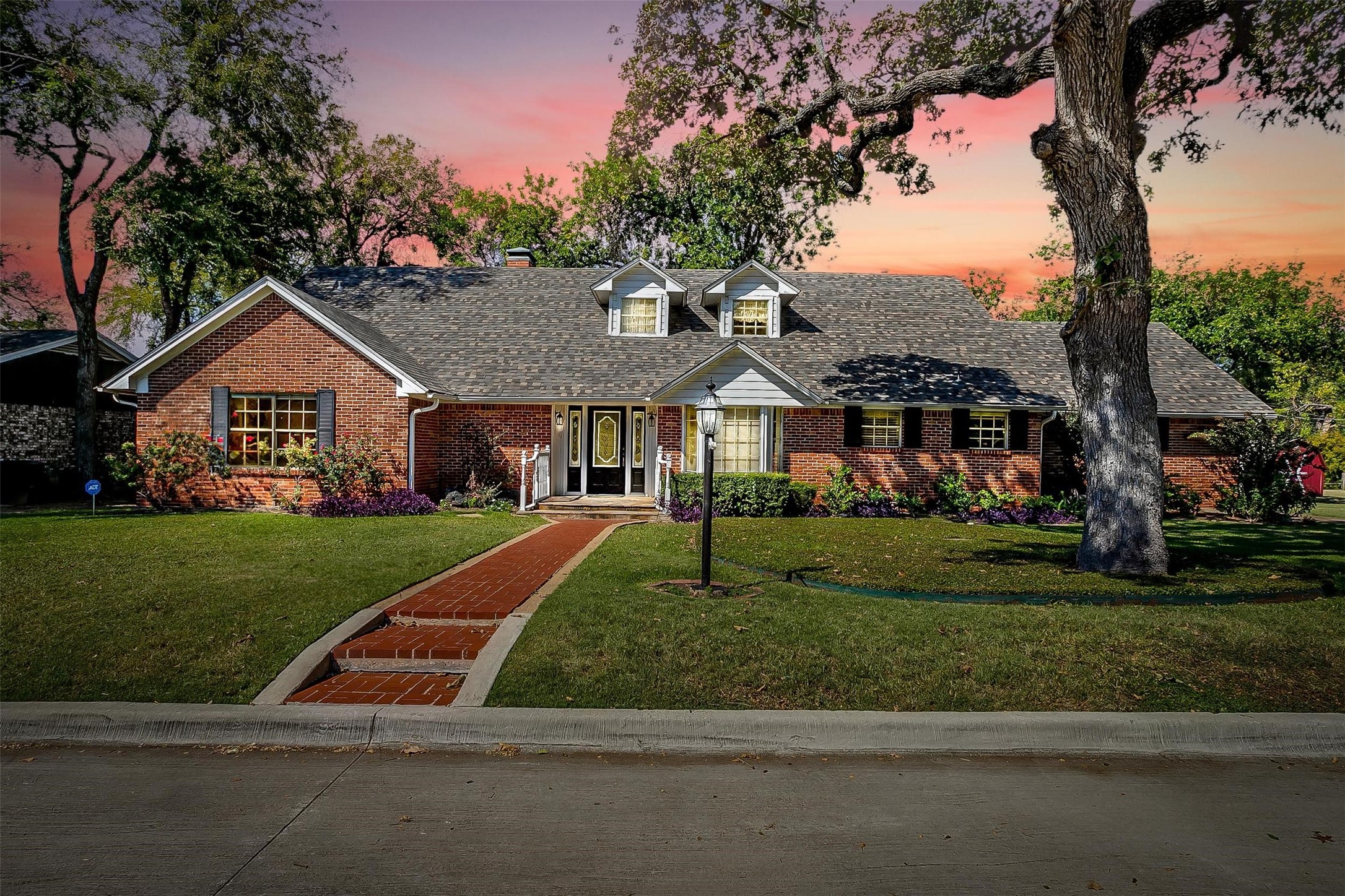 5113 Jennings Drive , North Richland Hills, TX, 76180 | 20753427 | Realty Texas LLC