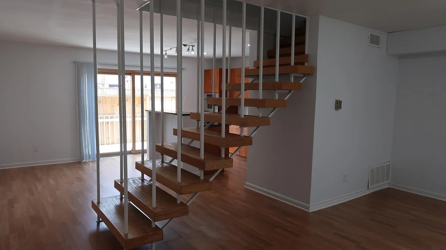 4021 Cole Avenue 204 , Dallas, TX, 75204 | 20753935 | Realty Texas LLC
