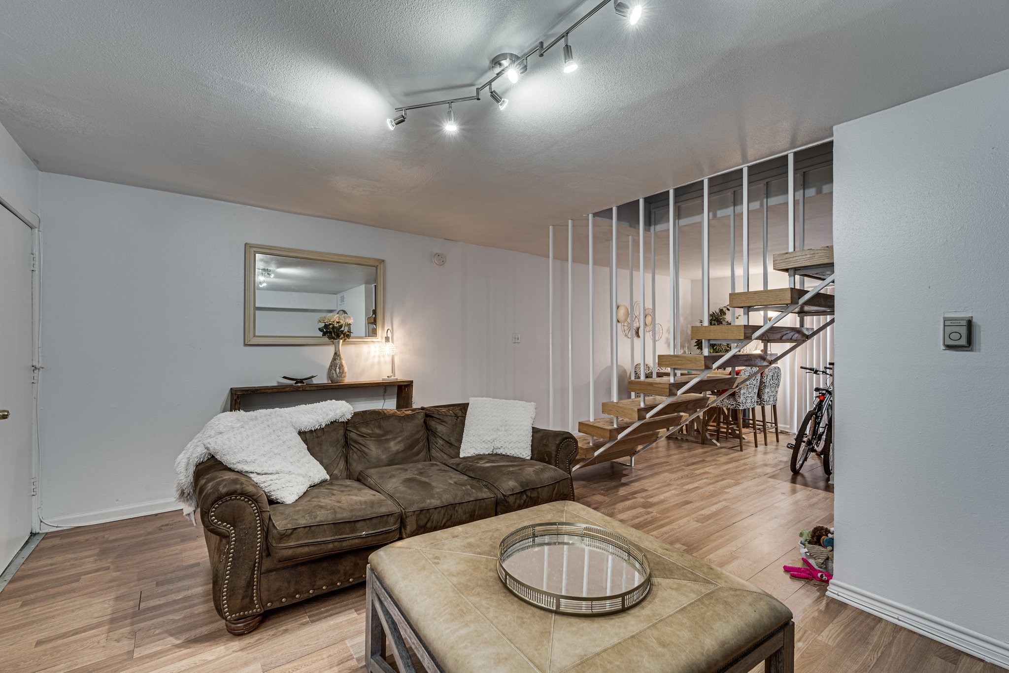 4021 Cole Avenue 204 , Dallas, TX, 75204 | 20753935 | Realty Texas LLC