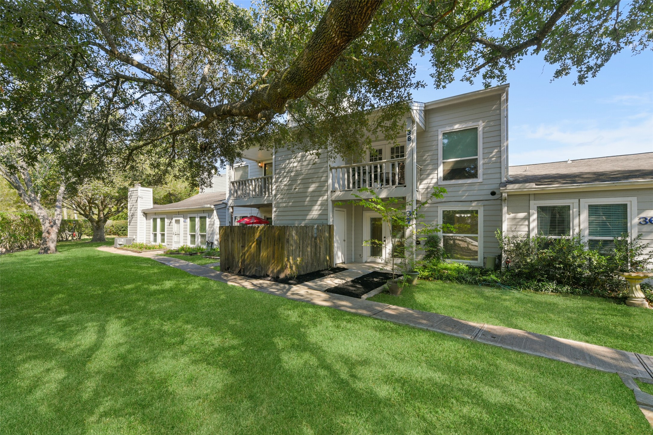 37 Hideaway Drive , Friendswood, TX, 77546 | 3029794 | Realty Texas LLC