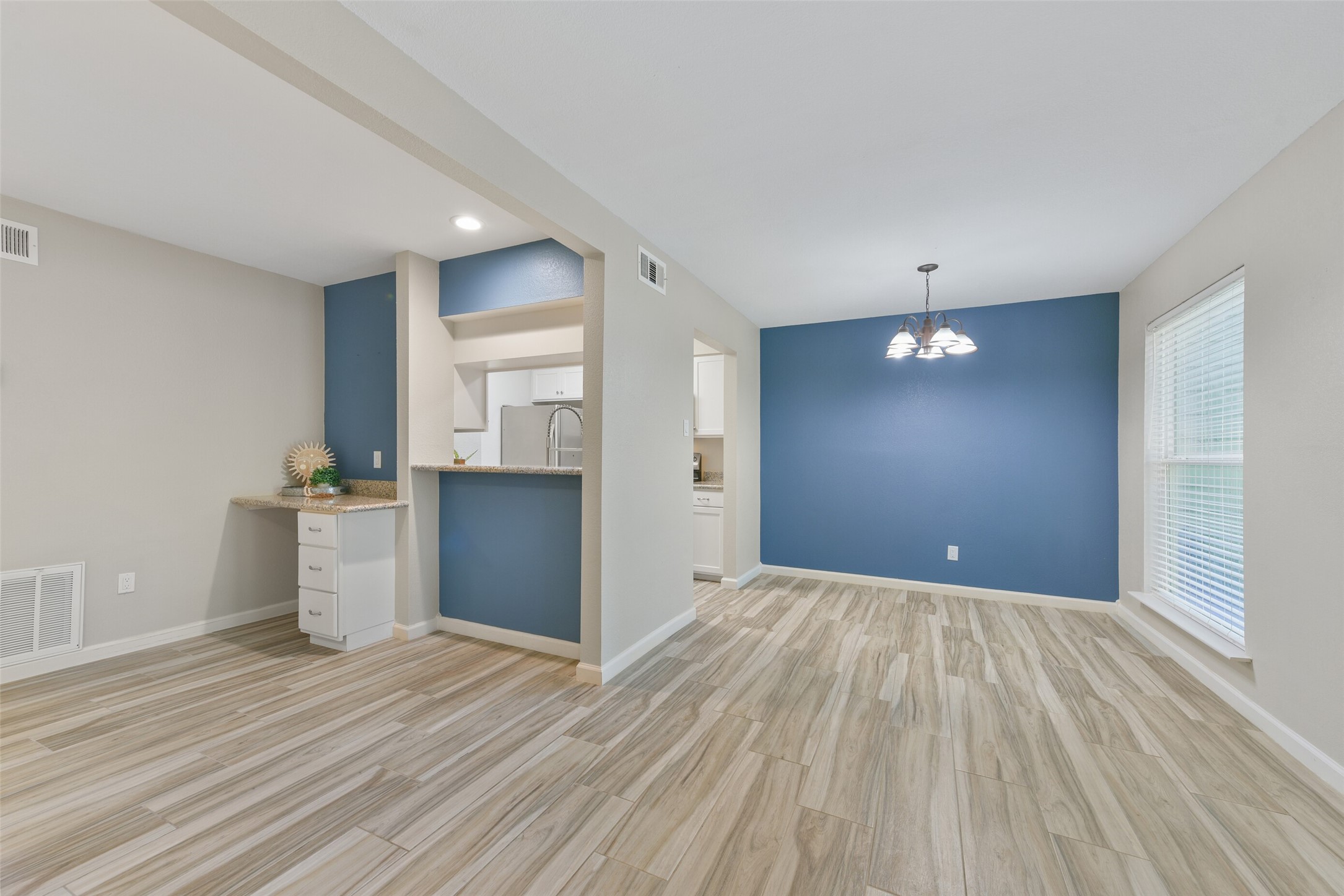 37 Hideaway Drive , Friendswood, TX, 77546 | 3029794 | Realty Texas LLC