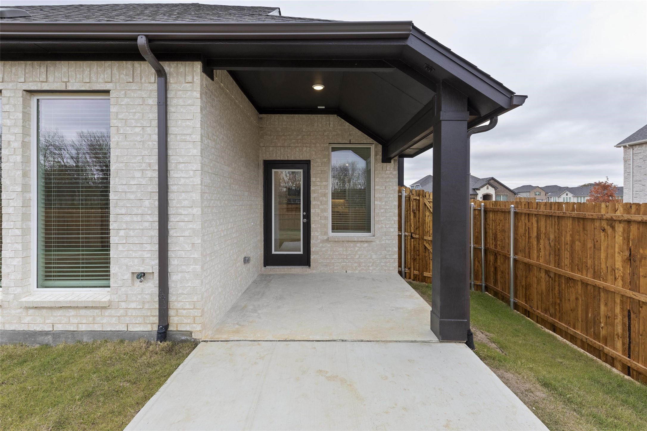 1609 Elle Lane , Aubrey, TX, 76227 | 20755308 | Realty Texas LLC