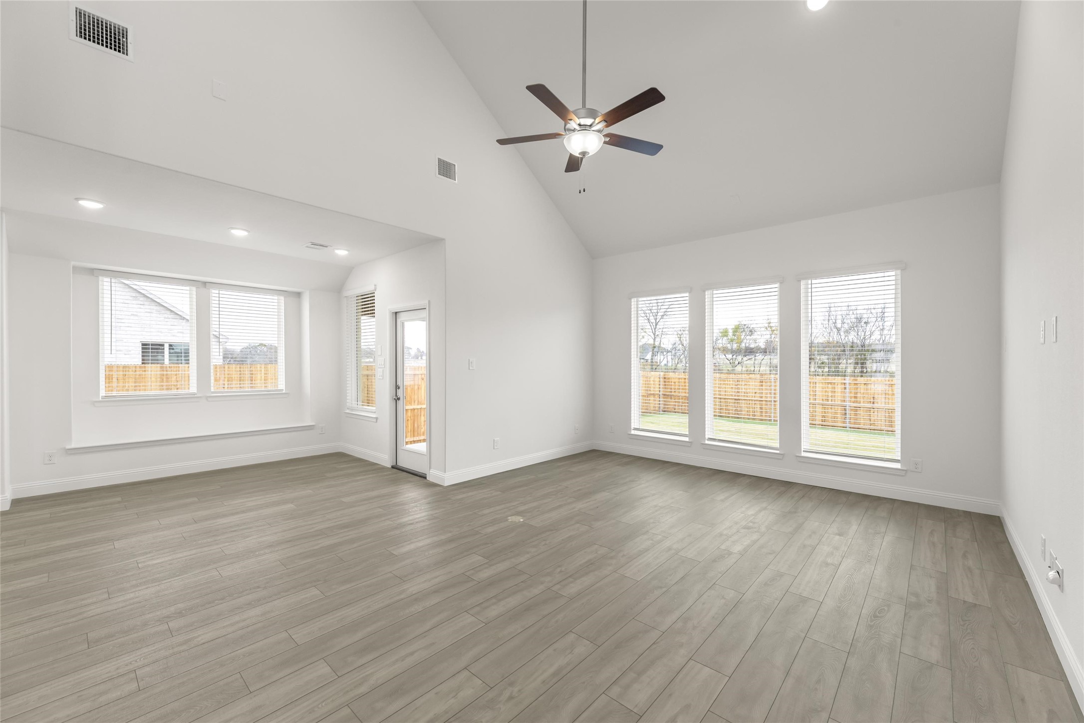 1609 Elle Lane , Aubrey, TX, 76227 | 20755308 | Realty Texas LLC