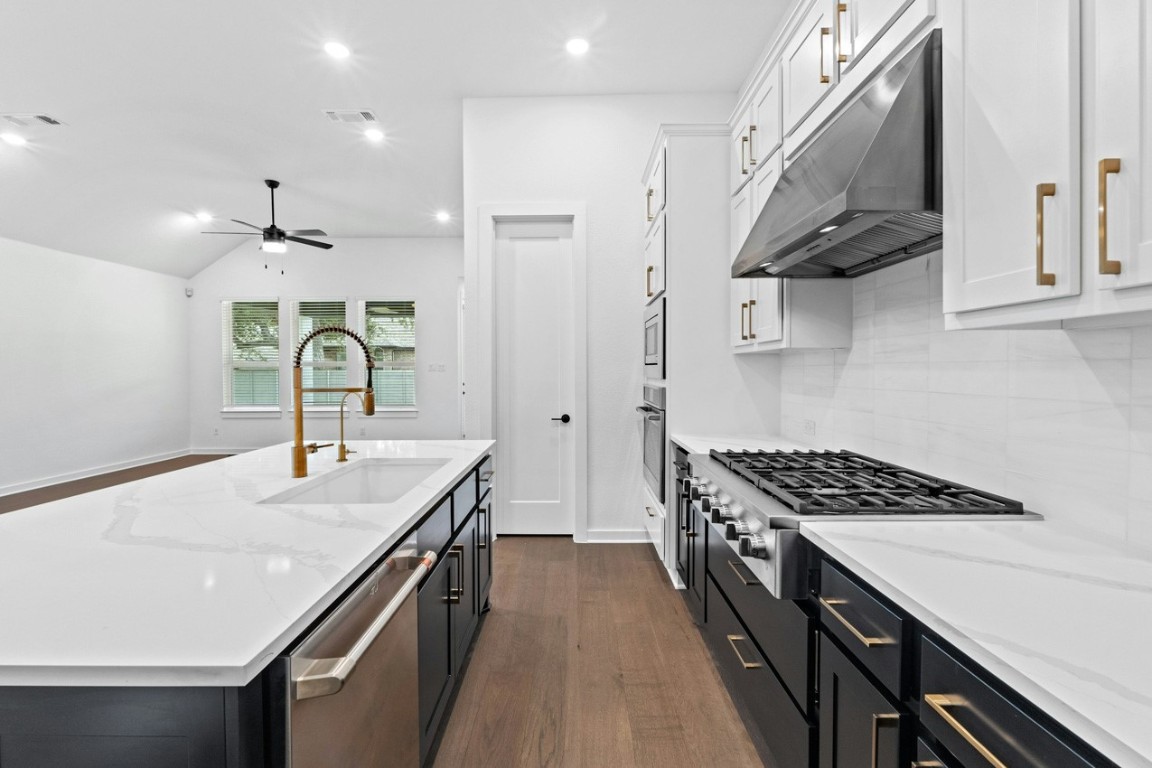 112 Fox Run , Georgetown, TX, 78628 | 5268833 | Realty Texas LLC