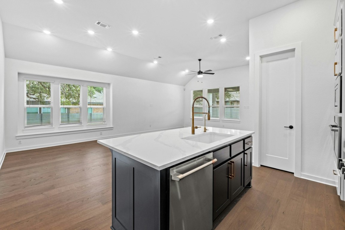 112 Fox Run , Georgetown, TX, 78628 | 5268833 | Realty Texas LLC
