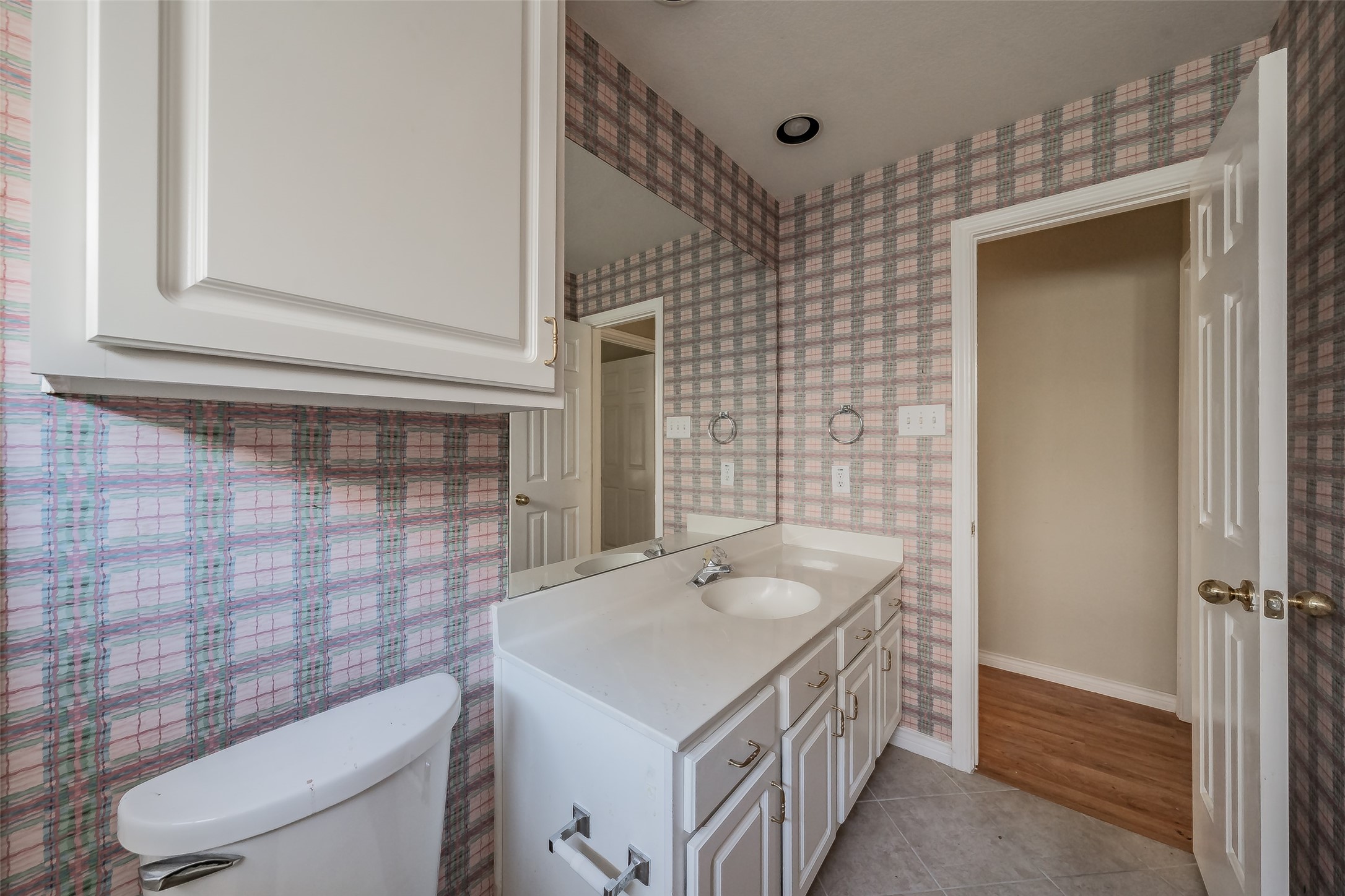 141 Arbor Glen Drive , Euless, TX, 76039 | 20756847 | Realty Texas LLC