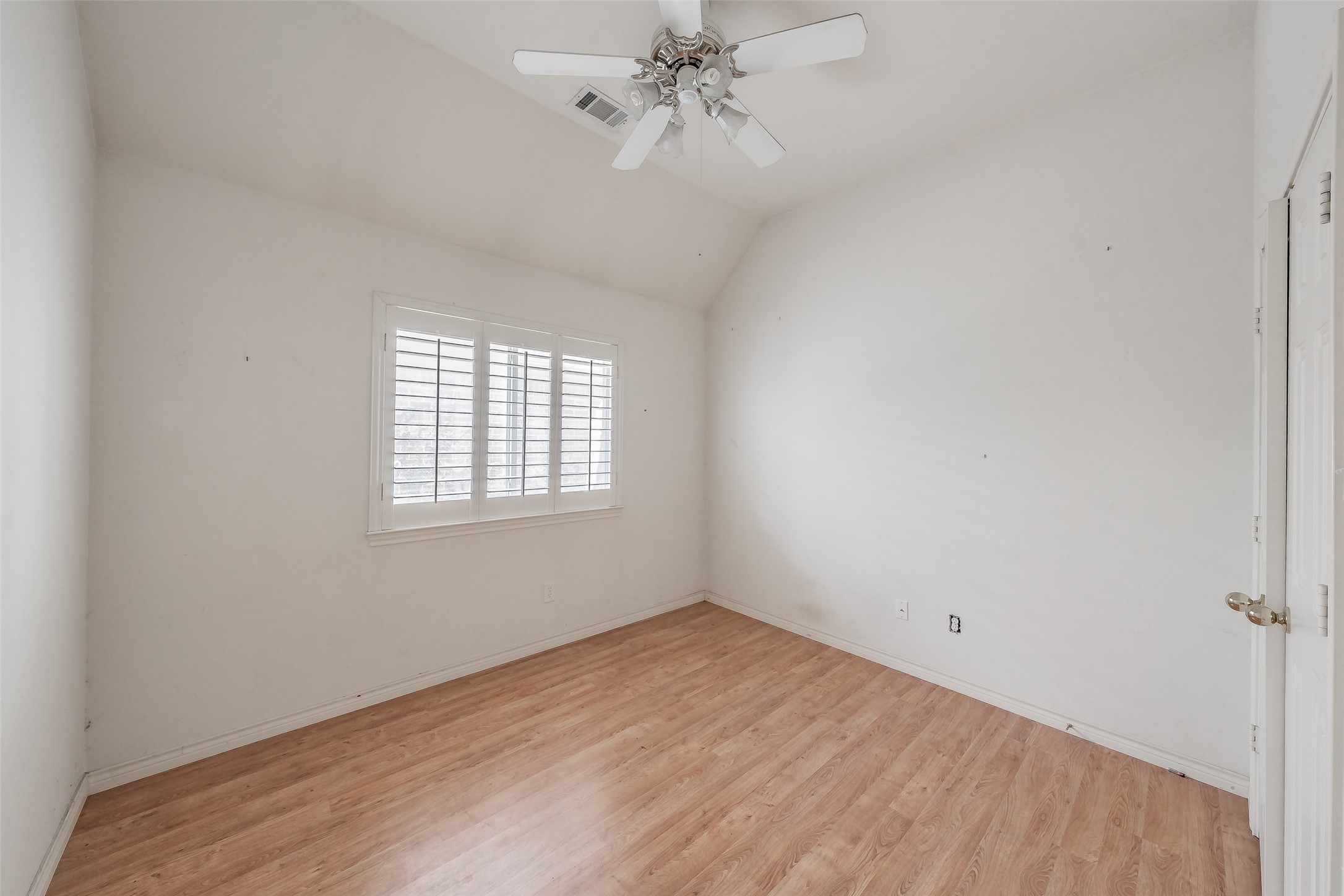 141 Arbor Glen Drive , Euless, TX, 76039 | 20756847 | Realty Texas LLC