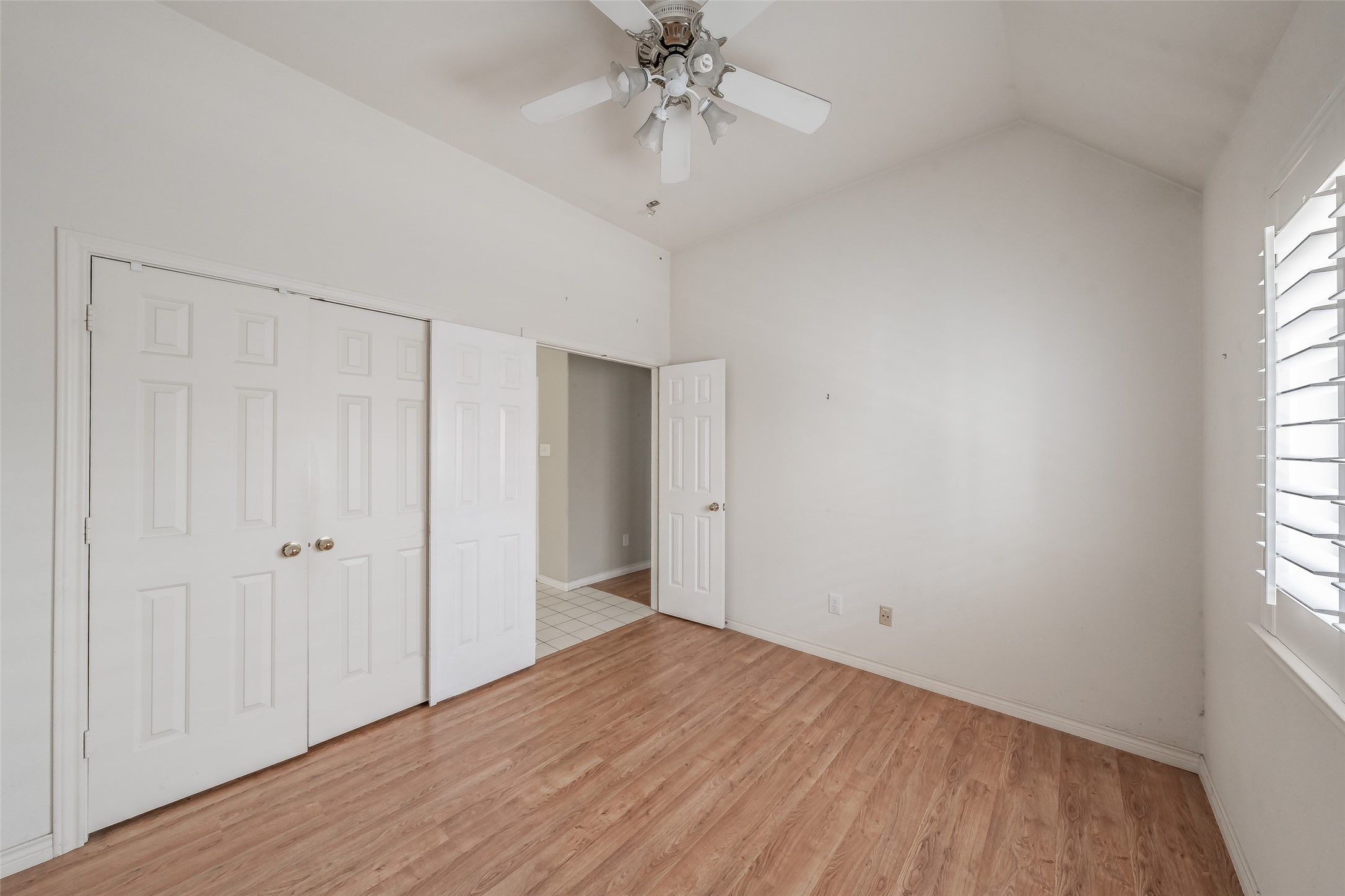 141 Arbor Glen Drive , Euless, TX, 76039 | 20756847 | Realty Texas LLC