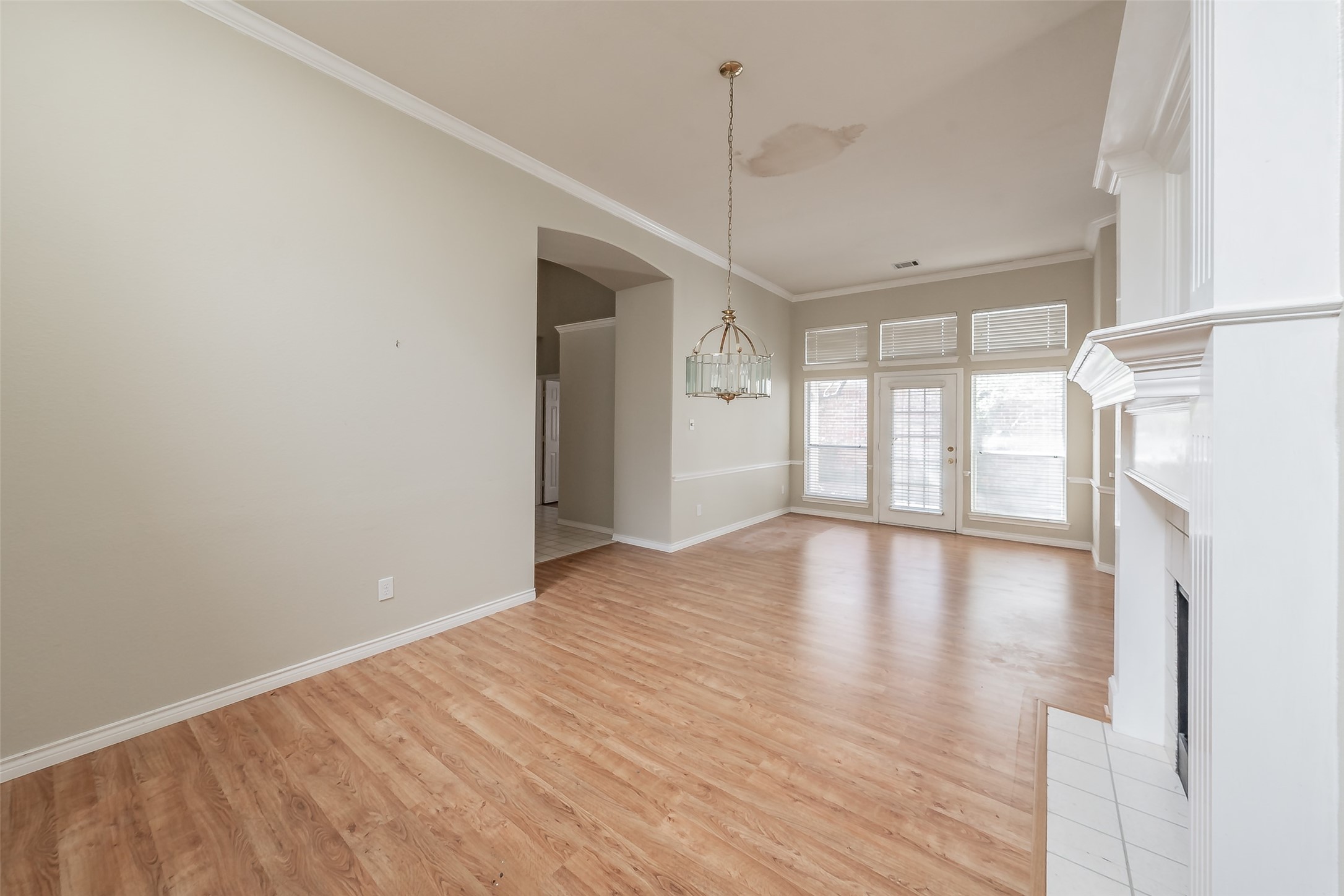 141 Arbor Glen Drive , Euless, TX, 76039 | 20756847 | Realty Texas LLC
