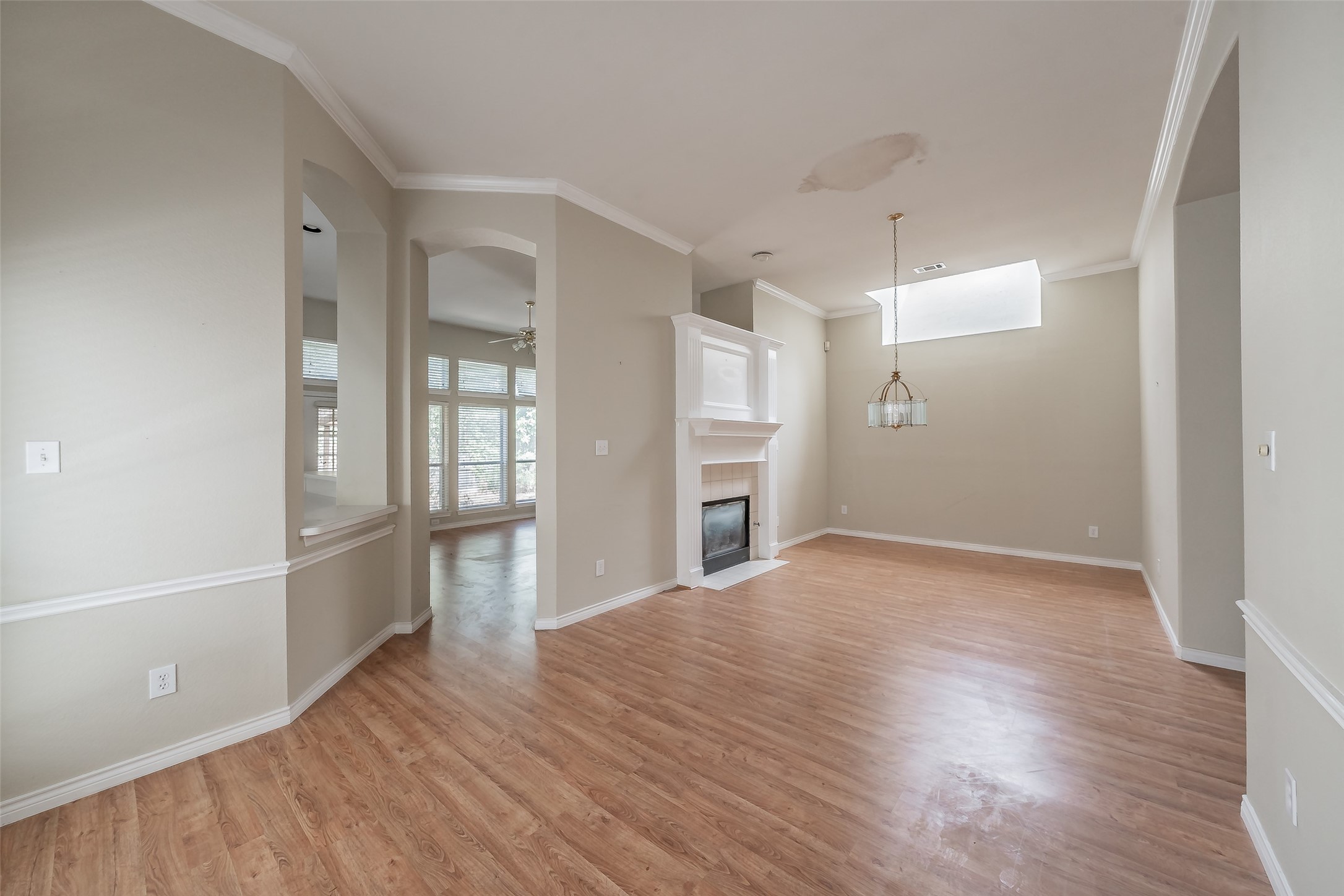 141 Arbor Glen Drive , Euless, TX, 76039 | 20756847 | Realty Texas LLC