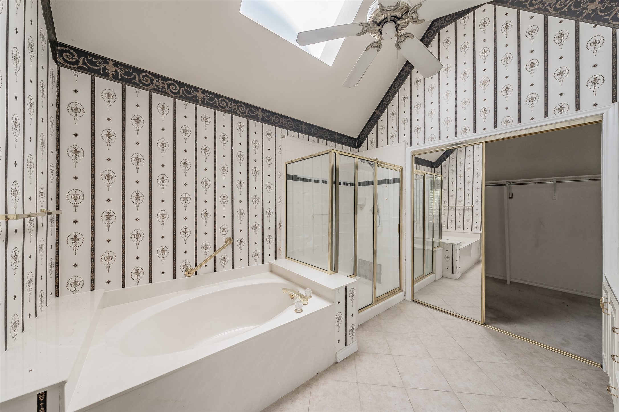 141 Arbor Glen Drive , Euless, TX, 76039 | 20756847 | Realty Texas LLC
