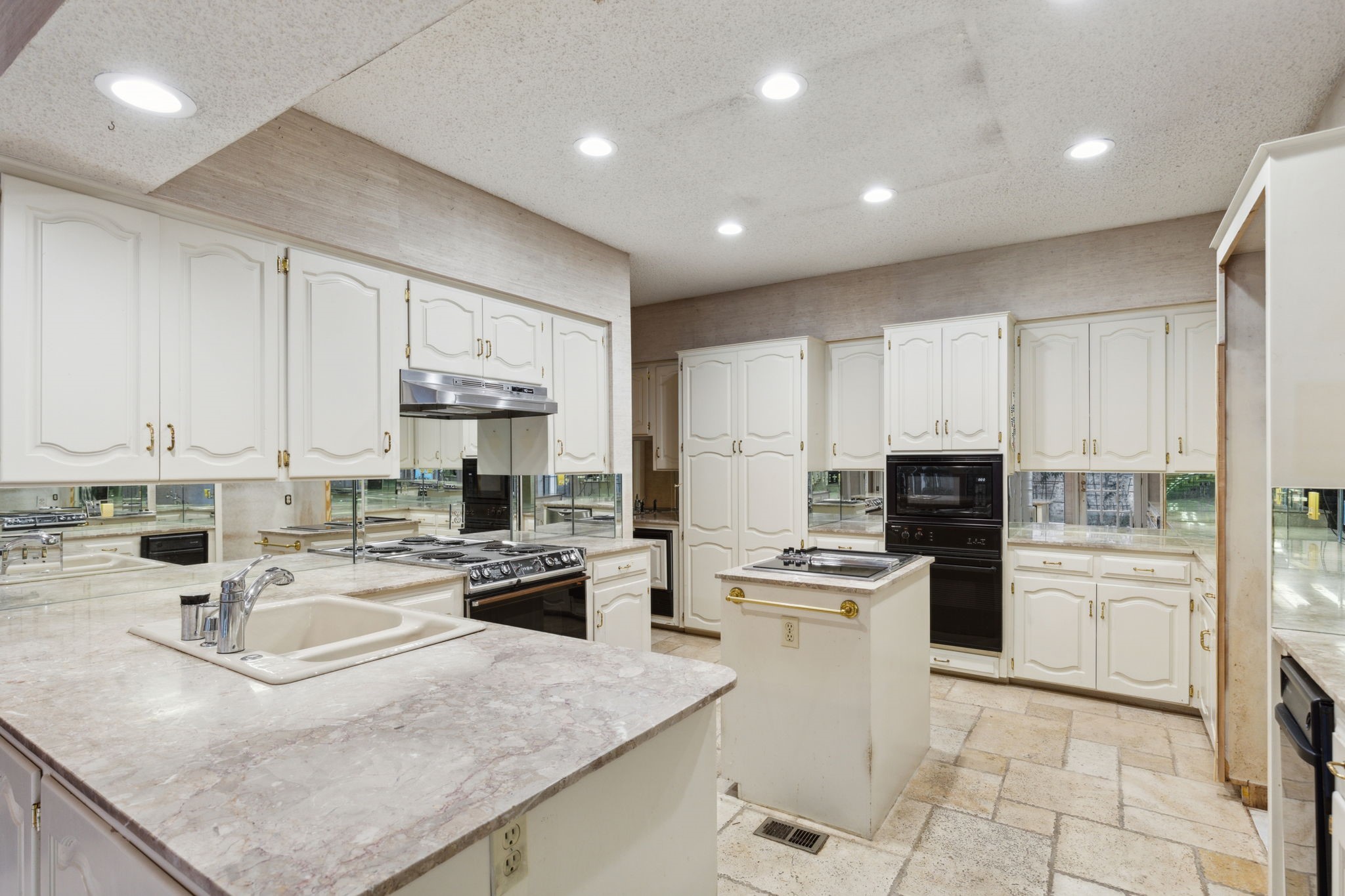 12118 Elysian Court , Dallas, TX, 75230 | 20758431 | Realty Texas LLC