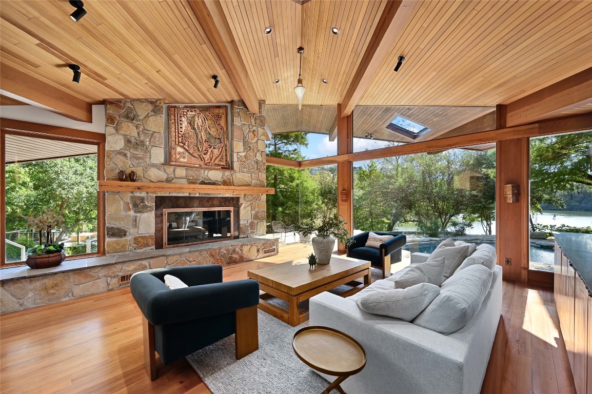 23 Hull Circle , Austin, TX, 78746 | 1483462 | Realty Texas LLC