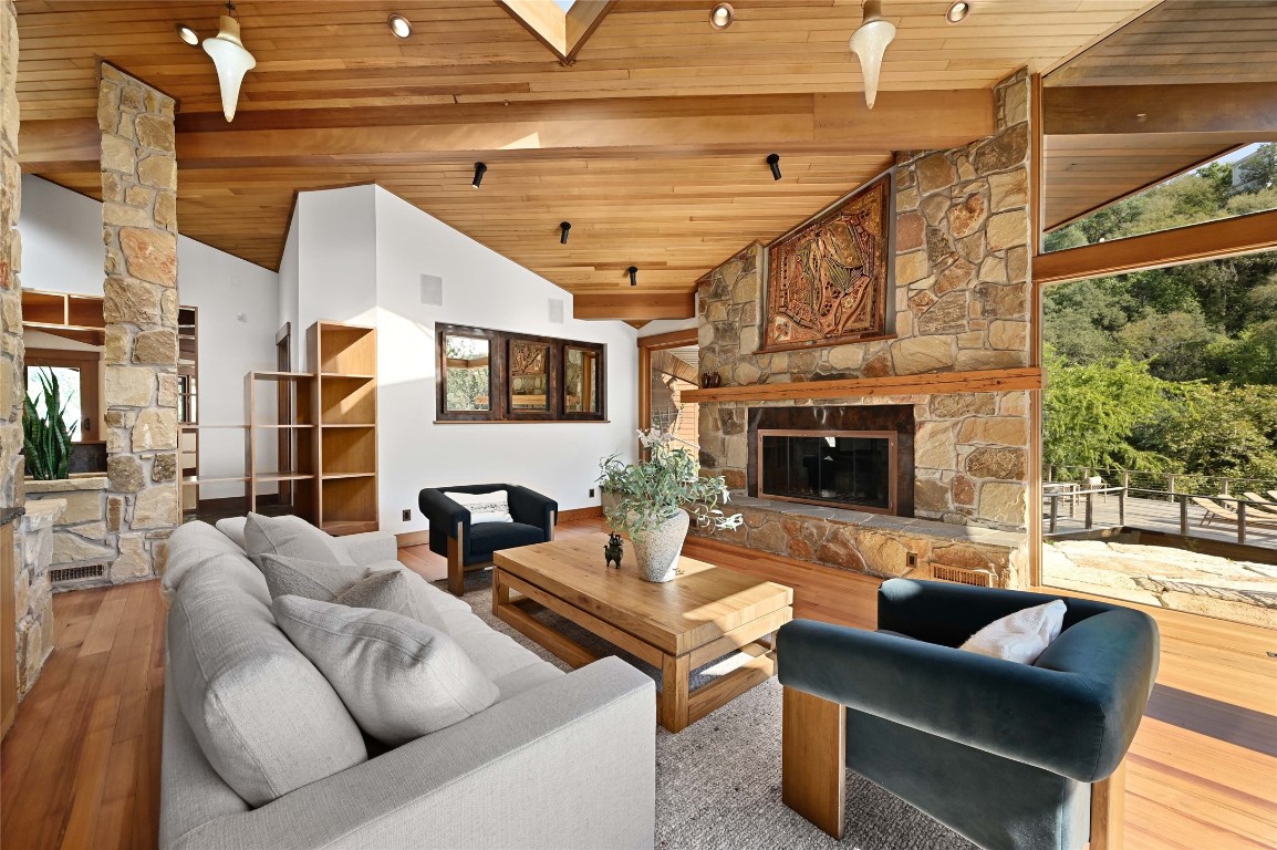 23 Hull Circle , Austin, TX, 78746 | 1483462 | Realty Texas LLC