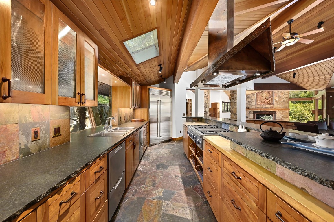 23 Hull Circle , Austin, TX, 78746 | 1483462 | Realty Texas LLC