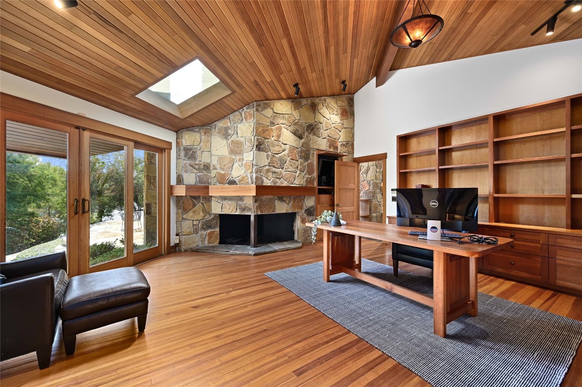 23 Hull Circle , Austin, TX, 78746 | 1483462 | Realty Texas LLC