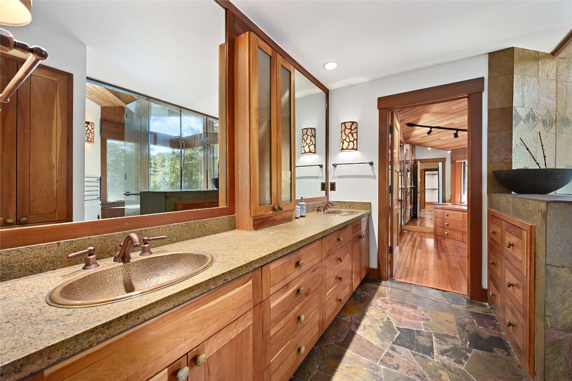23 Hull Circle , Austin, TX, 78746 | 1483462 | Realty Texas LLC