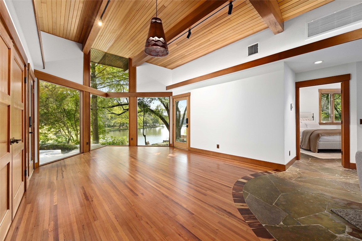 23 Hull Circle , Austin, TX, 78746 | 1483462 | Realty Texas LLC