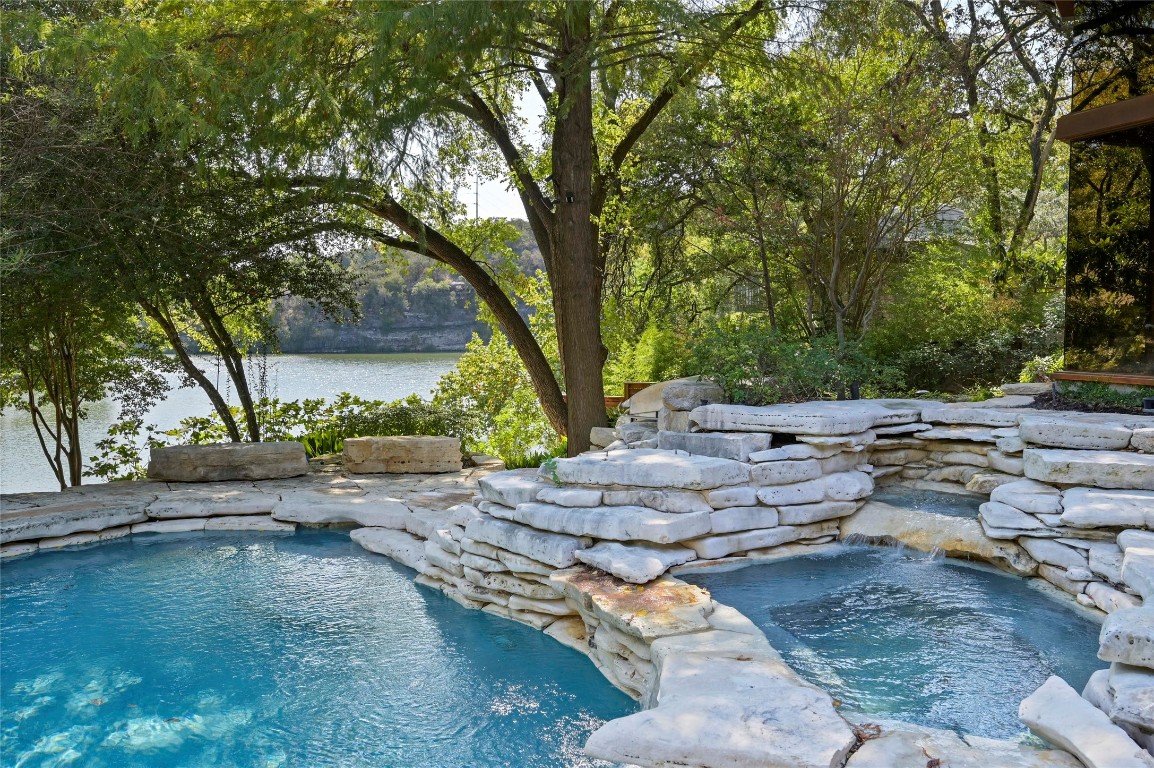 23 Hull Circle , Austin, TX, 78746 | 1483462 | Realty Texas LLC