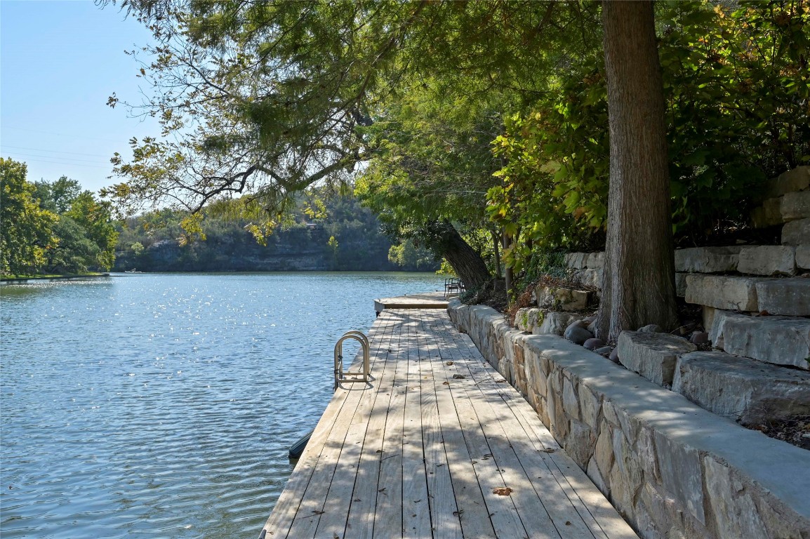 23 Hull Circle , Austin, TX, 78746 | 1483462 | Realty Texas LLC