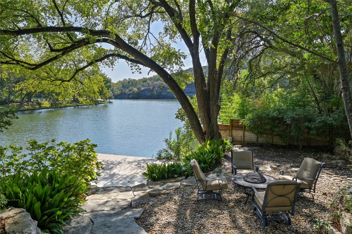23 Hull Circle , Austin, TX, 78746 | 1483462 | Realty Texas LLC