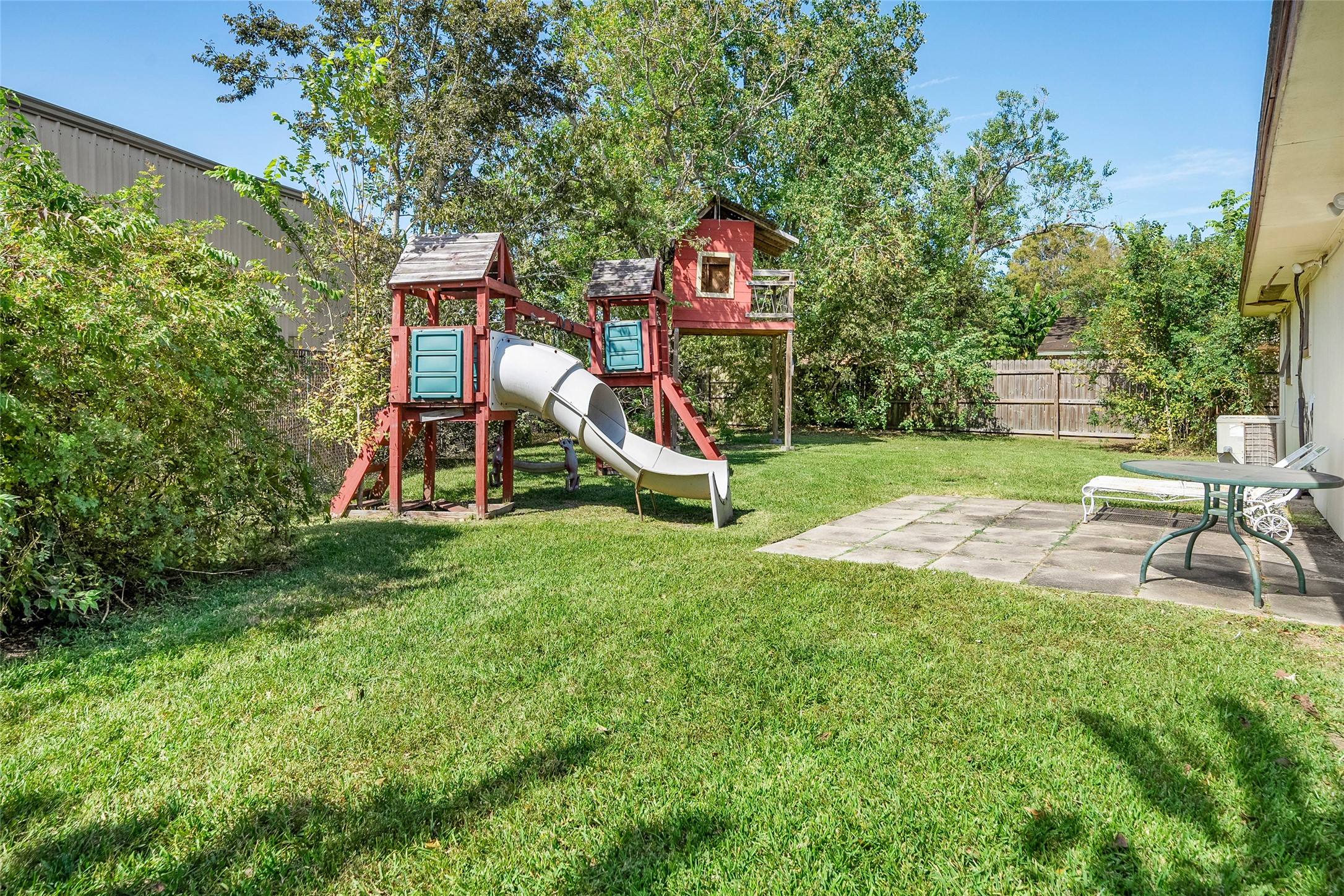 813 Texas Avenue , League City, TX, 77573 | 72028339 | Realty Texas LLC