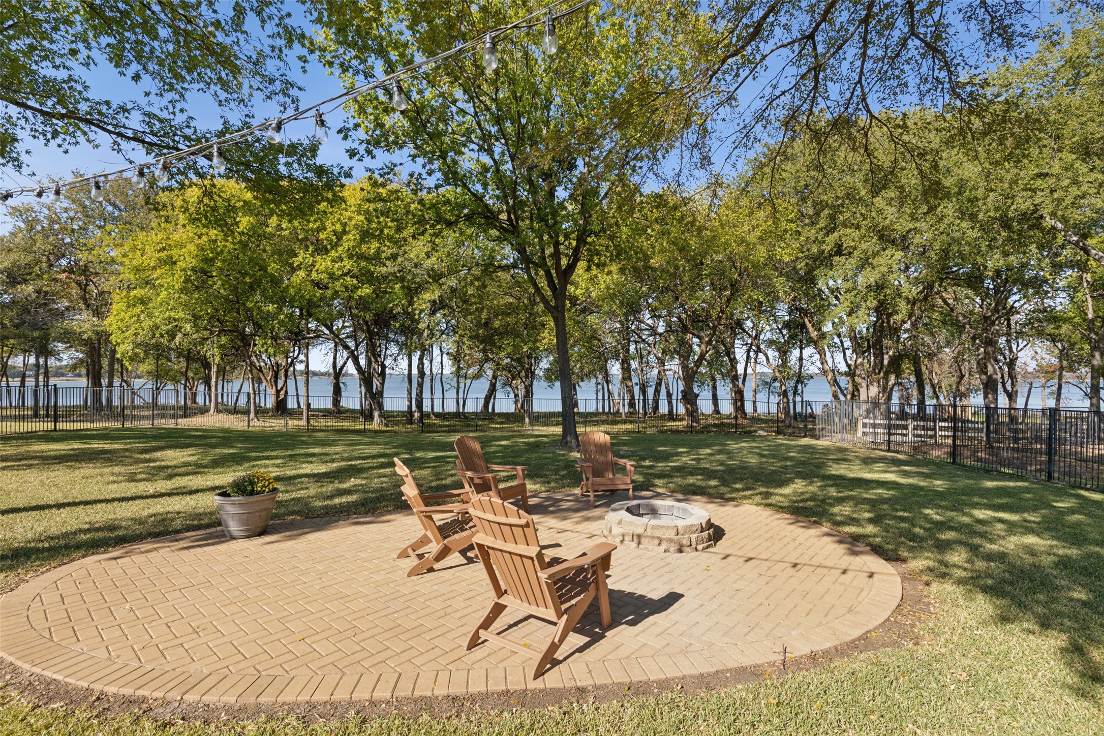 321 Paradise Cove , Shady Shores, TX, 76208 | 20744260 | Realty Texas LLC
