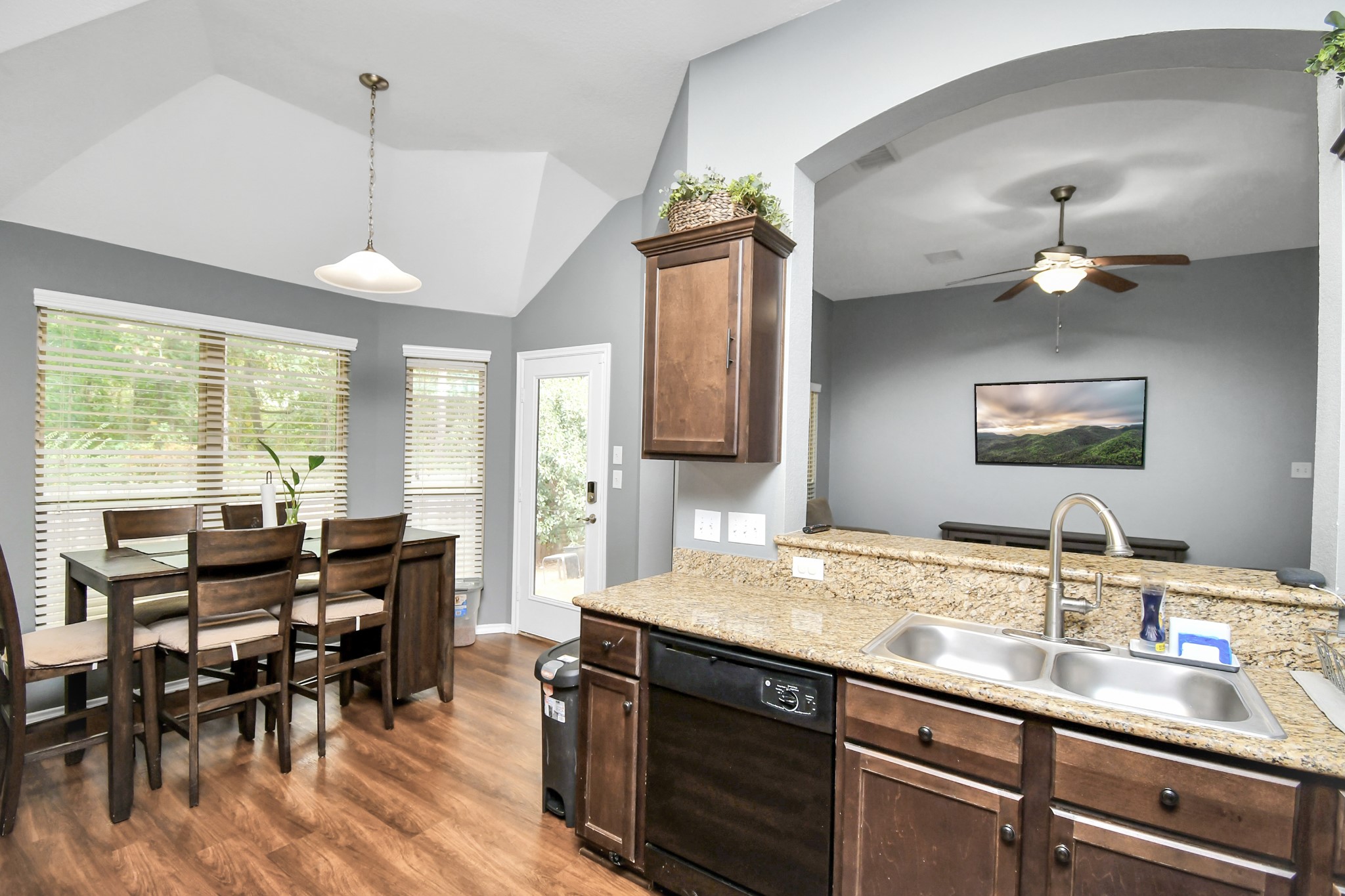 5814 Olde Oaks Drive , Conroe, TX, 77378 | 46951878 | Realty Texas LLC