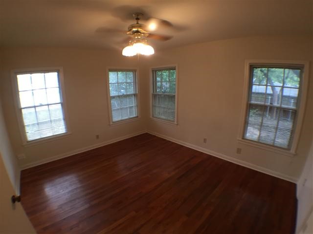 921 Keith Lane , Austin, TX, 78705 | 6241882 | Realty Texas LLC
