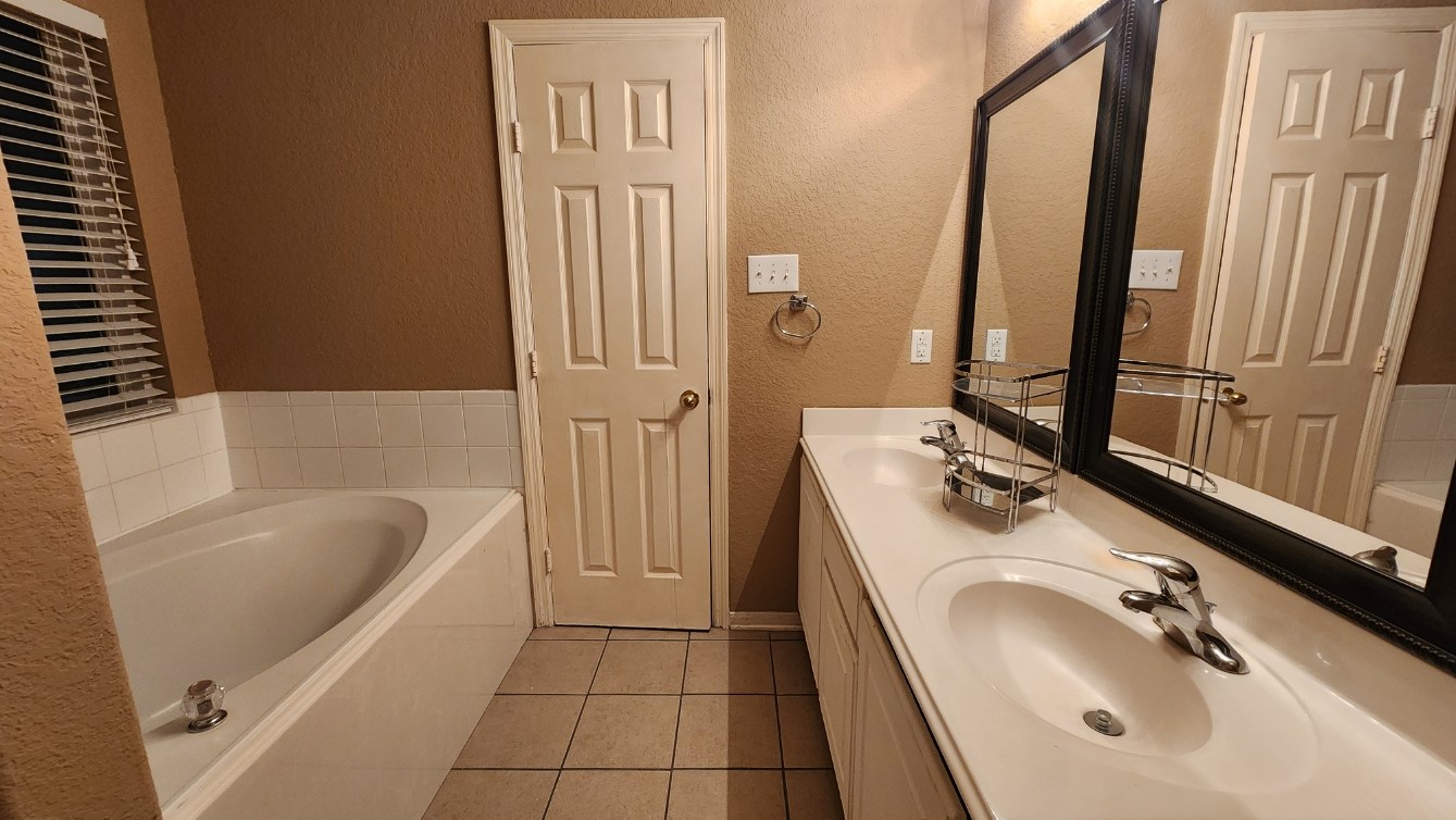 2338 Summit Meadow Drive , Houston, TX, 77489 | 10423949 | Realty Texas LLC