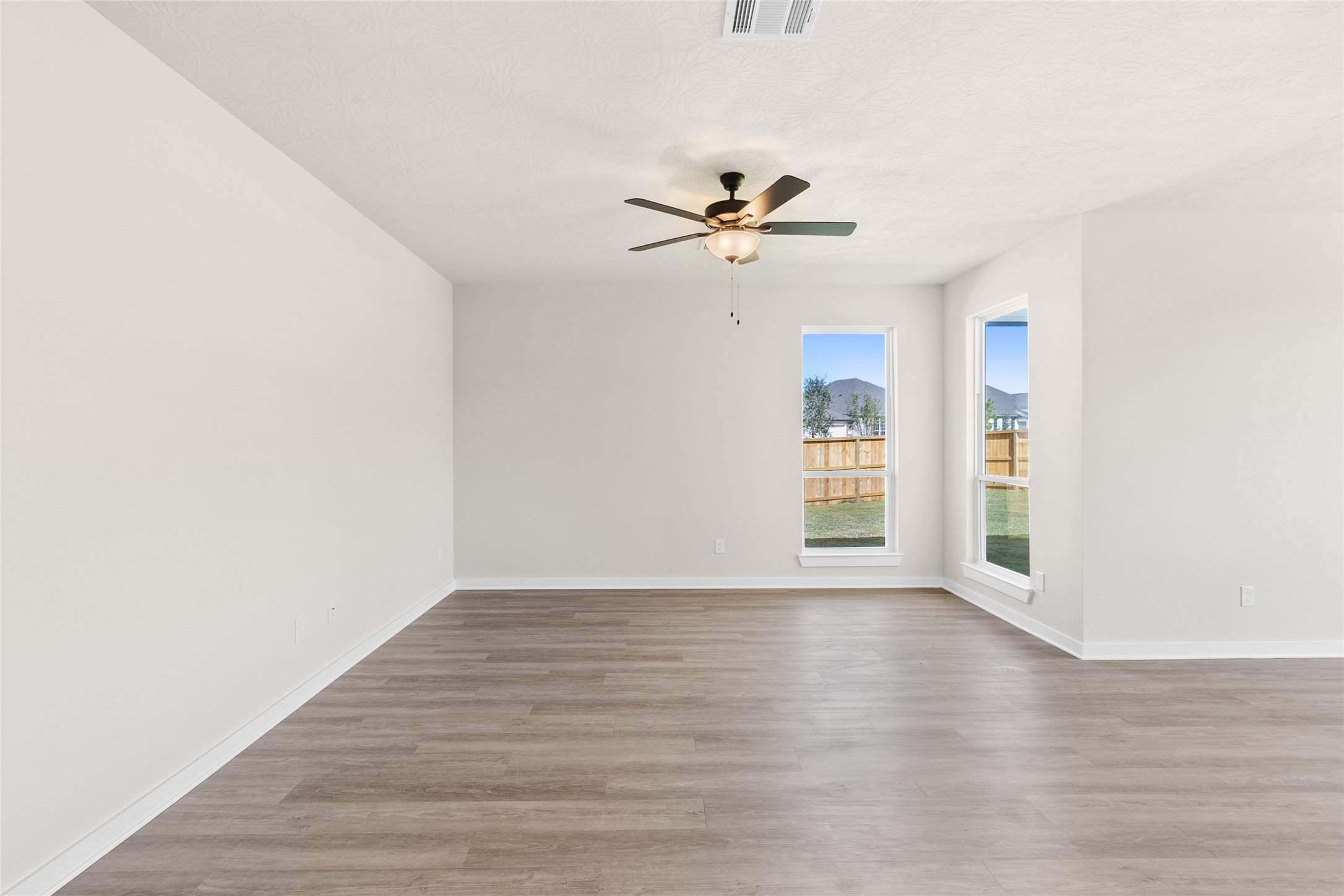 1501 Mirador Drive , Conroe, TX, 77301 | 87438355 | Realty Texas LLC