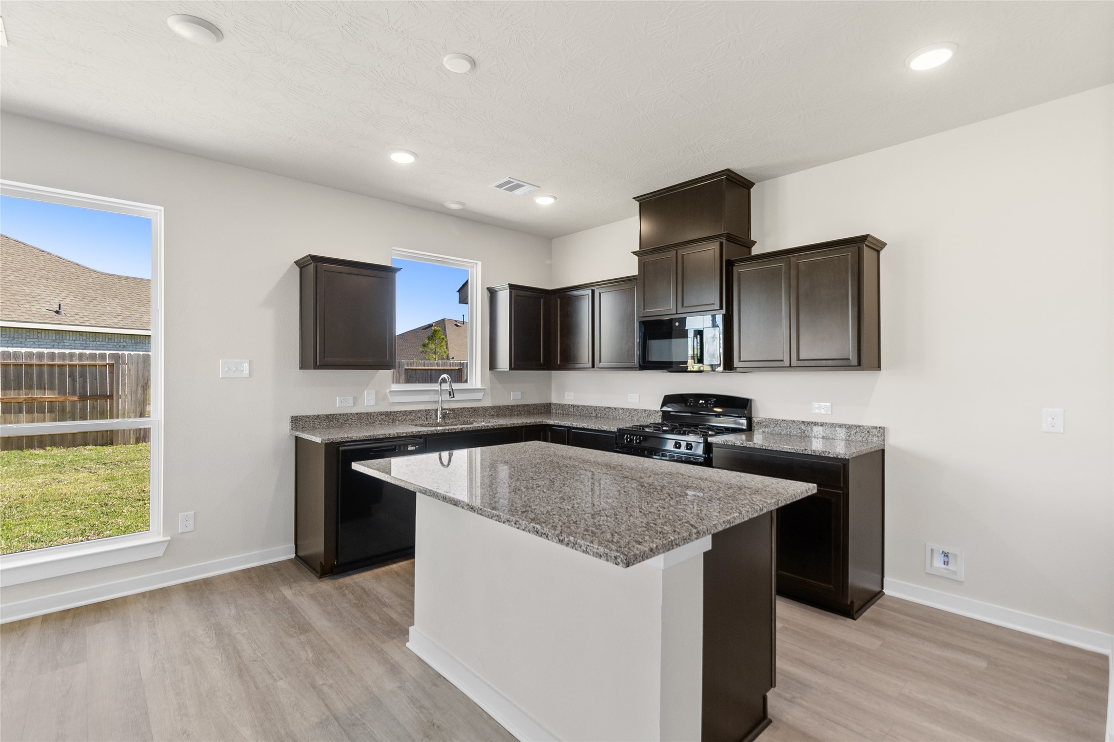 1501 Mirador Drive , Conroe, TX, 77301 | 87438355 | Realty Texas LLC