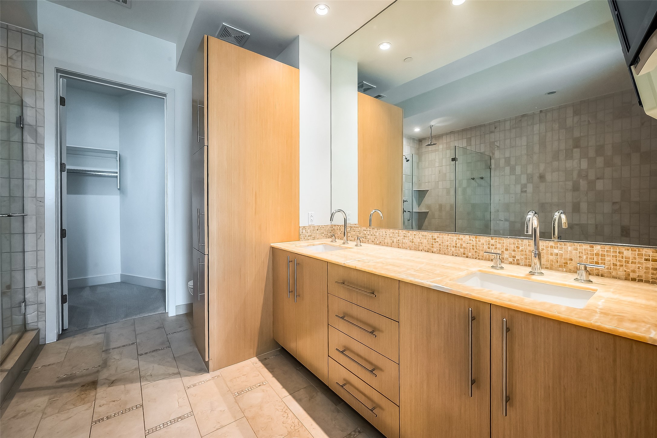 1600 Post Oak Blvd 1501 , Houston, TX, 77056 | 2357997 | Realty Texas LLC