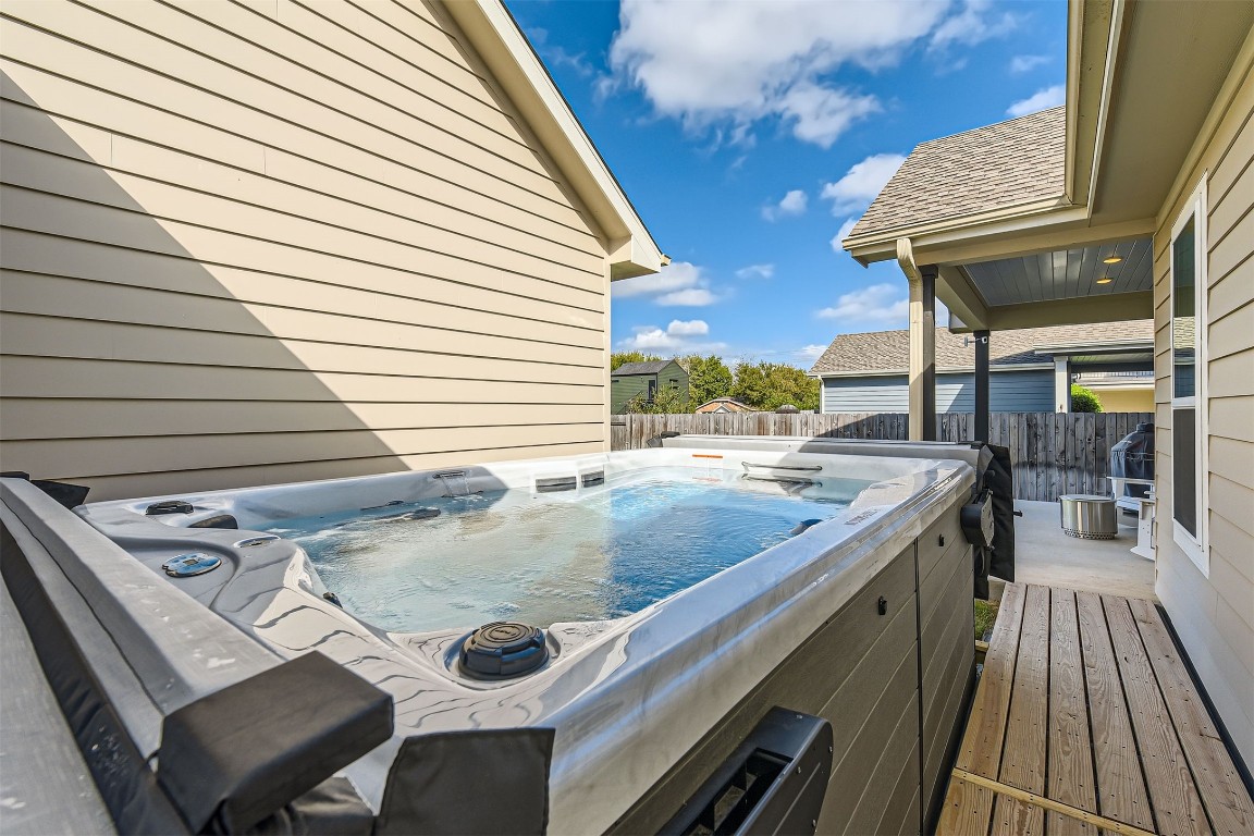 1100 Railroad Avenue , Georgetown, TX, 78626 | 7574136 | Realty Texas LLC