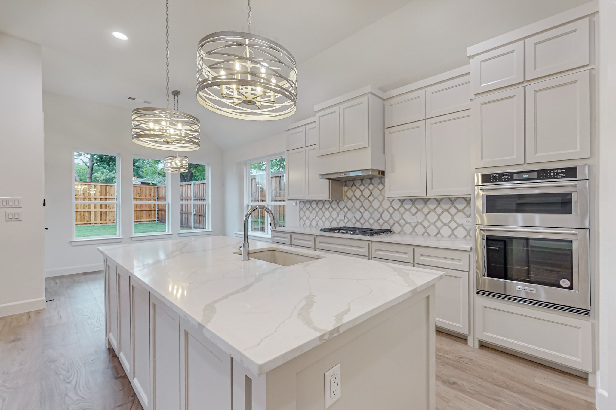 2706 W Clarendon Drive , Dallas, TX, 75211 | 20766939 | Realty Texas LLC