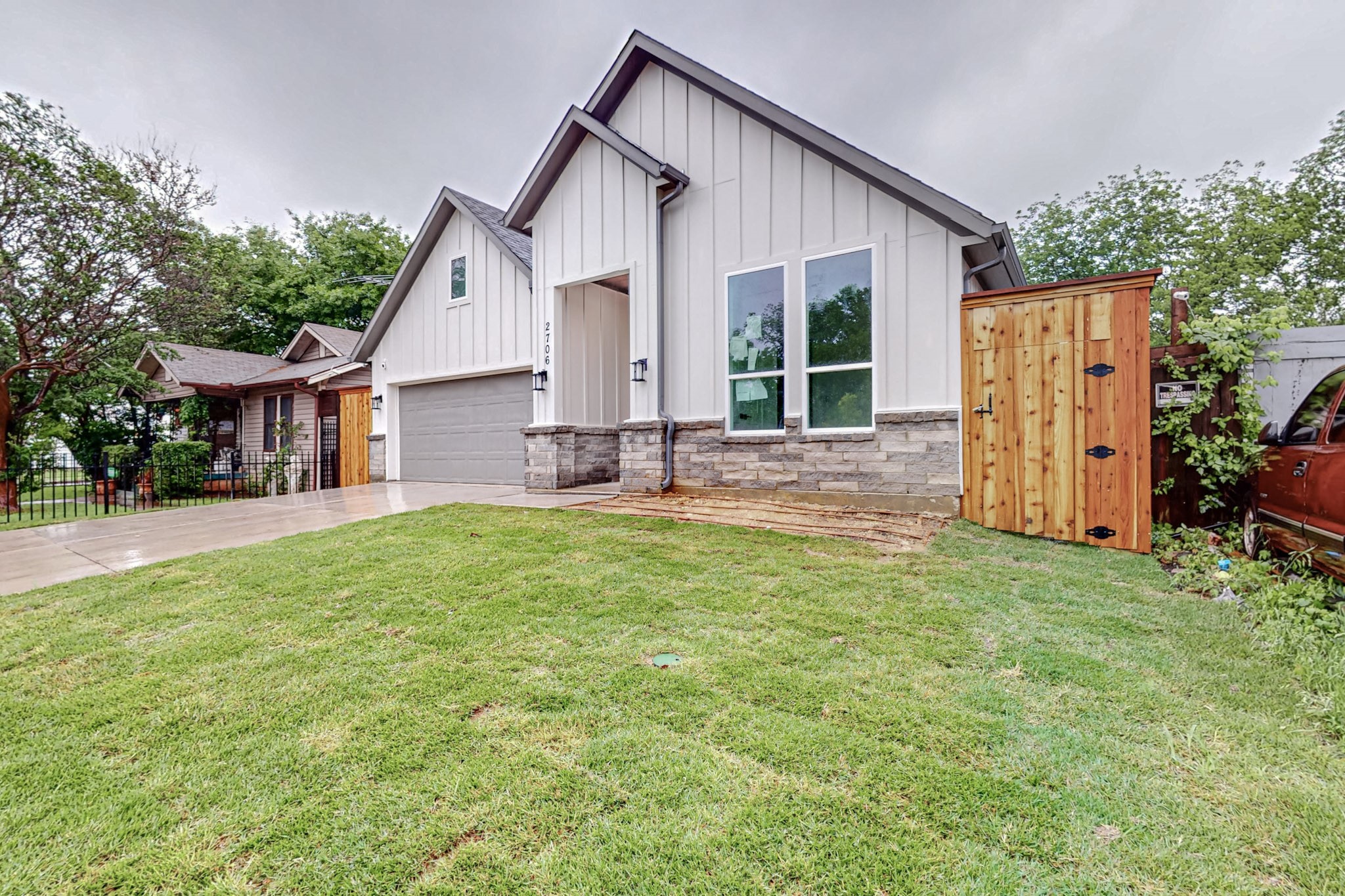 2706 W Clarendon Drive , Dallas, TX, 75211 | 20766939 | Realty Texas LLC