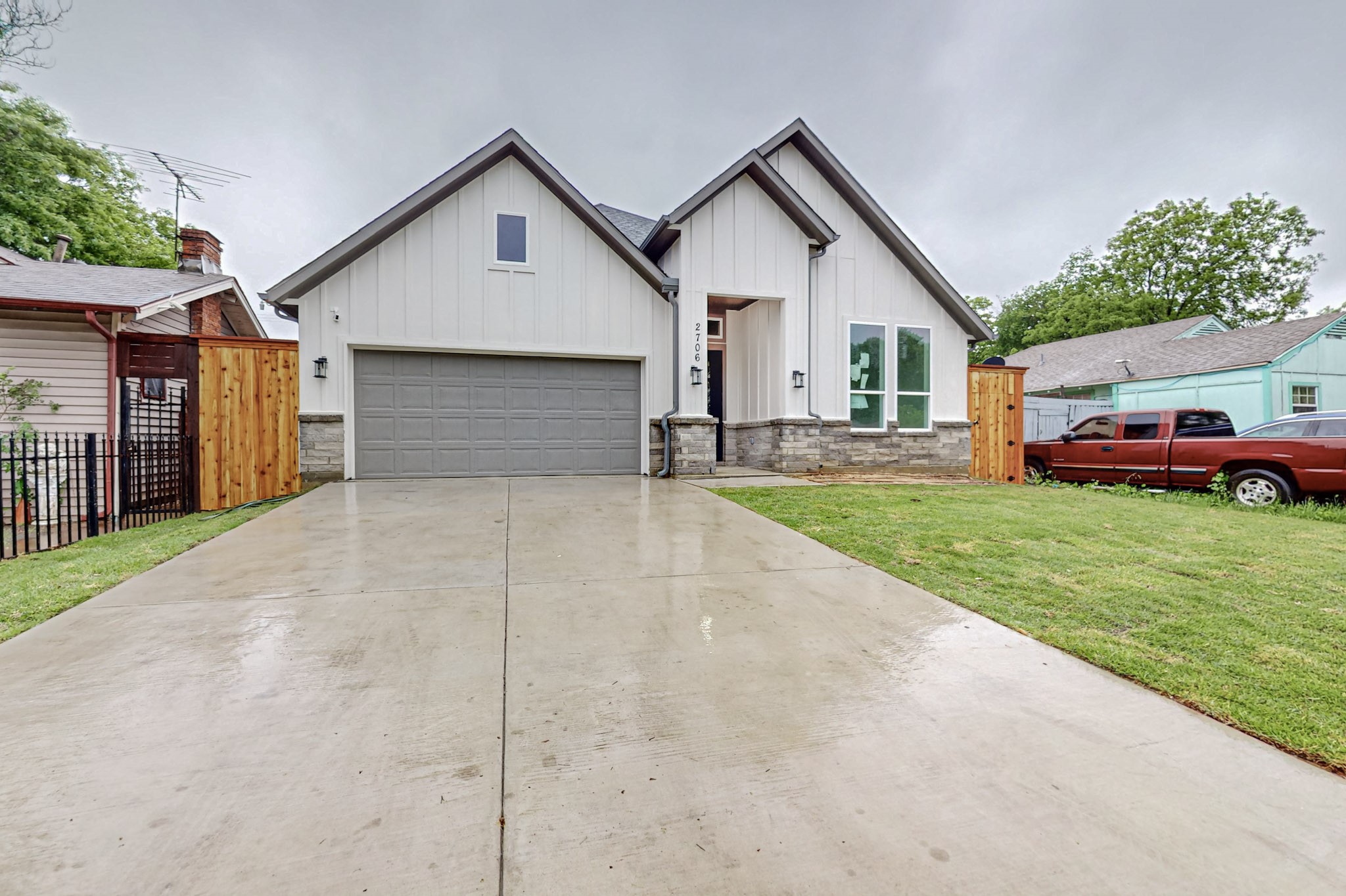 2706 W Clarendon Drive , Dallas, TX, 75211 | 20766939 | Realty Texas LLC