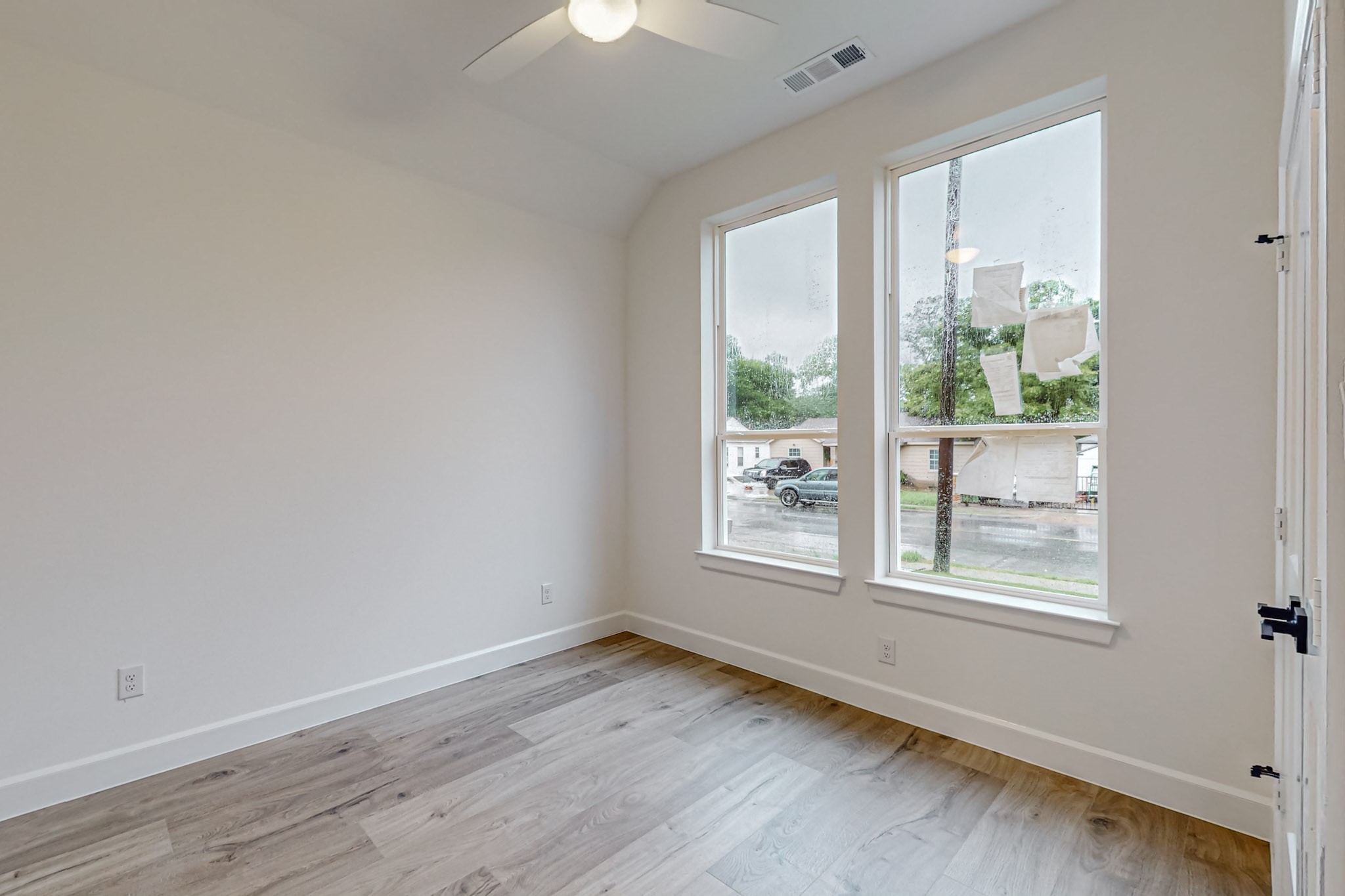 2706 W Clarendon Drive , Dallas, TX, 75211 | 20766939 | Realty Texas LLC