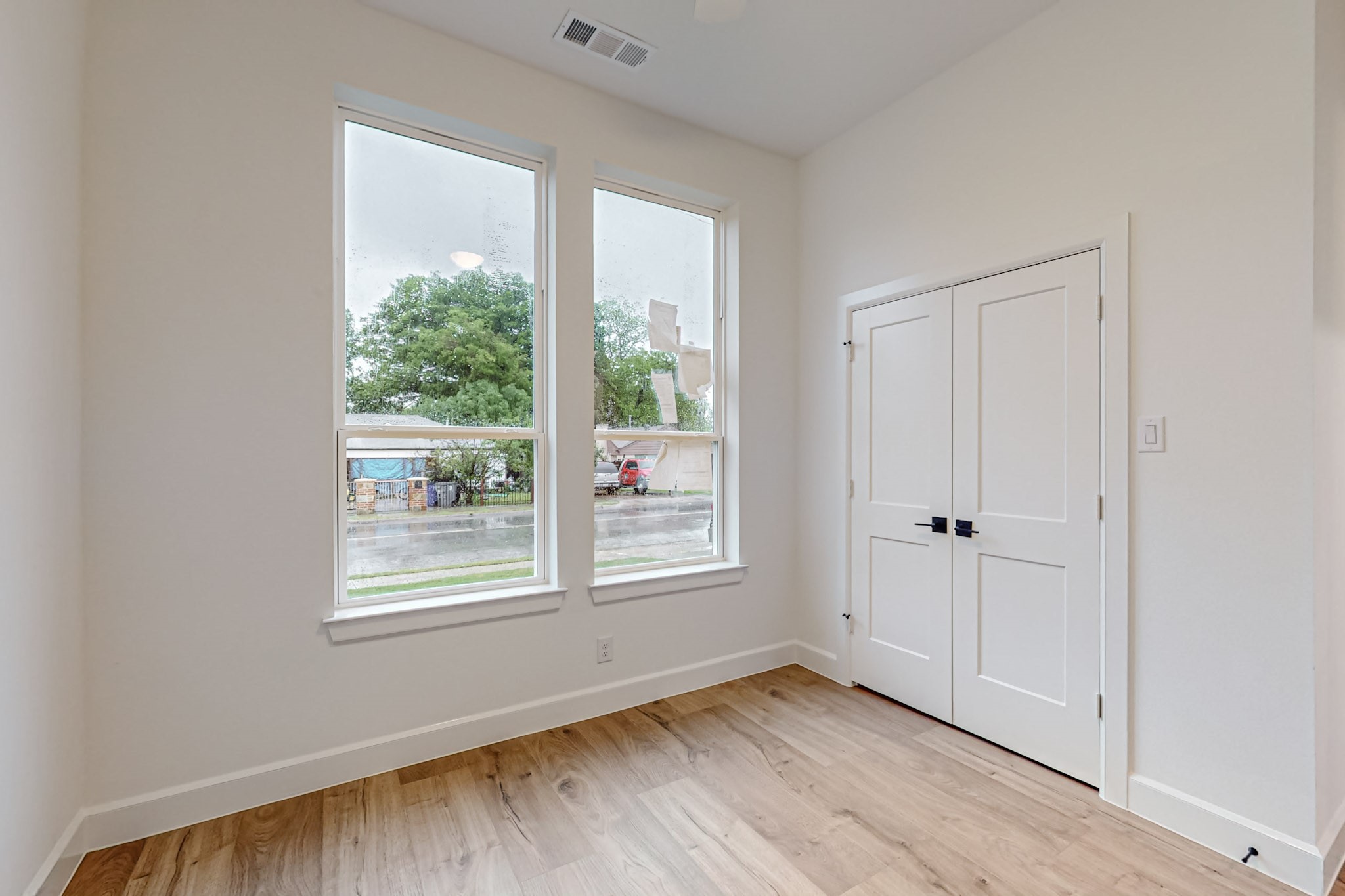 2706 W Clarendon Drive , Dallas, TX, 75211 | 20766939 | Realty Texas LLC