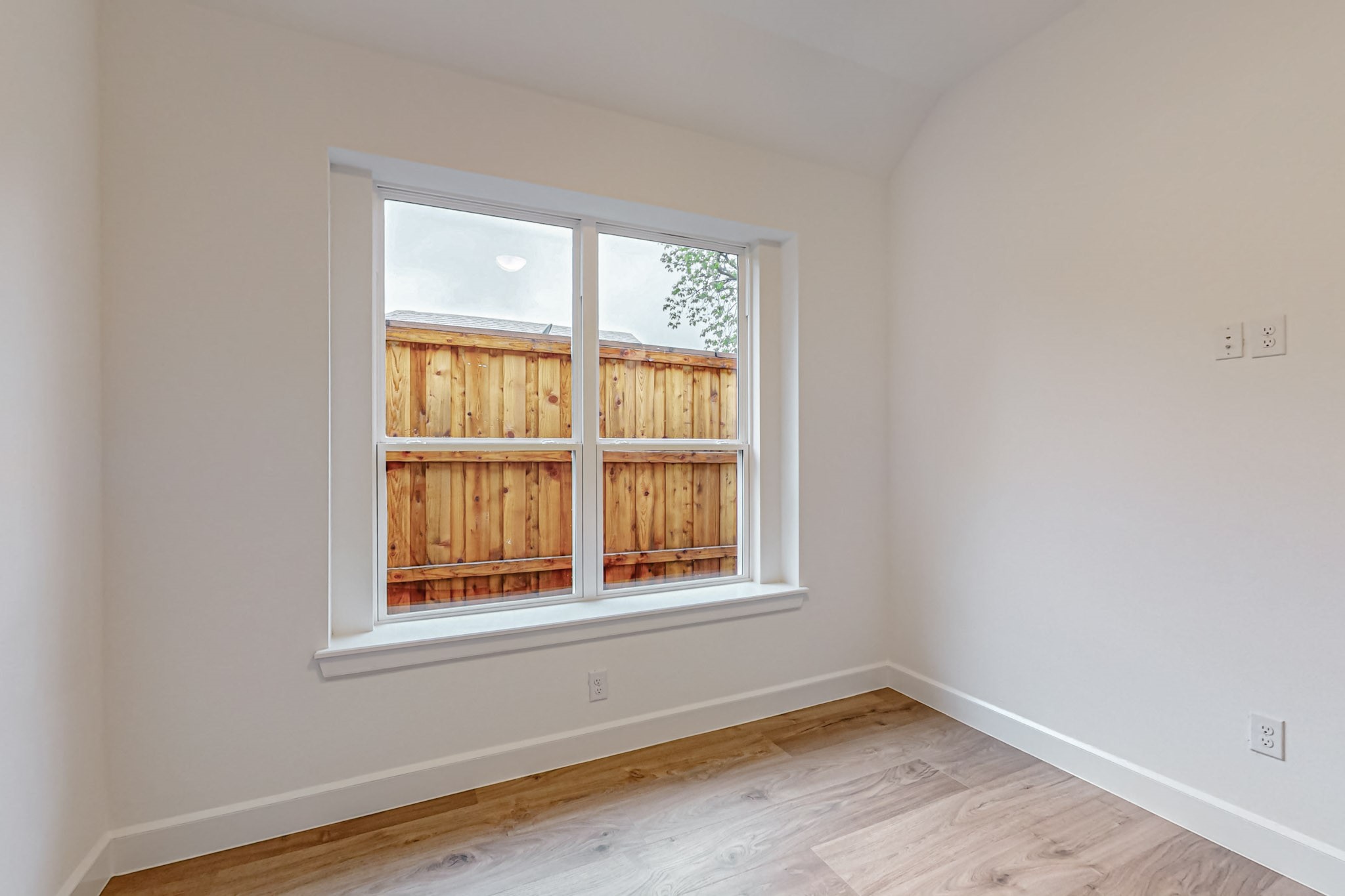 2706 W Clarendon Drive , Dallas, TX, 75211 | 20766939 | Realty Texas LLC
