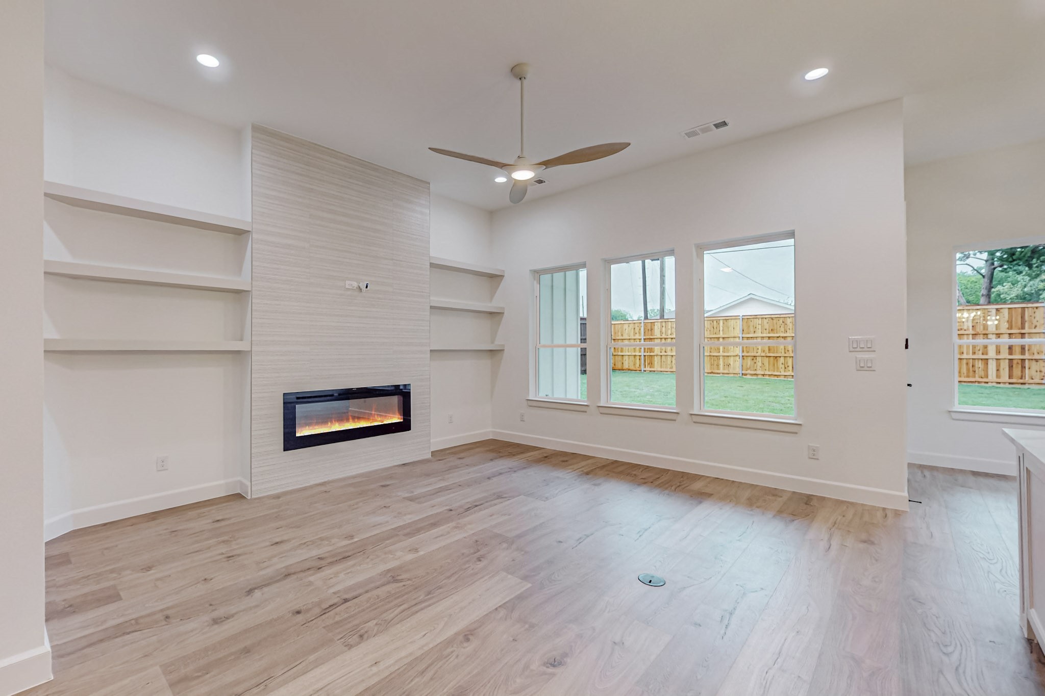 2706 W Clarendon Drive , Dallas, TX, 75211 | 20766939 | Realty Texas LLC