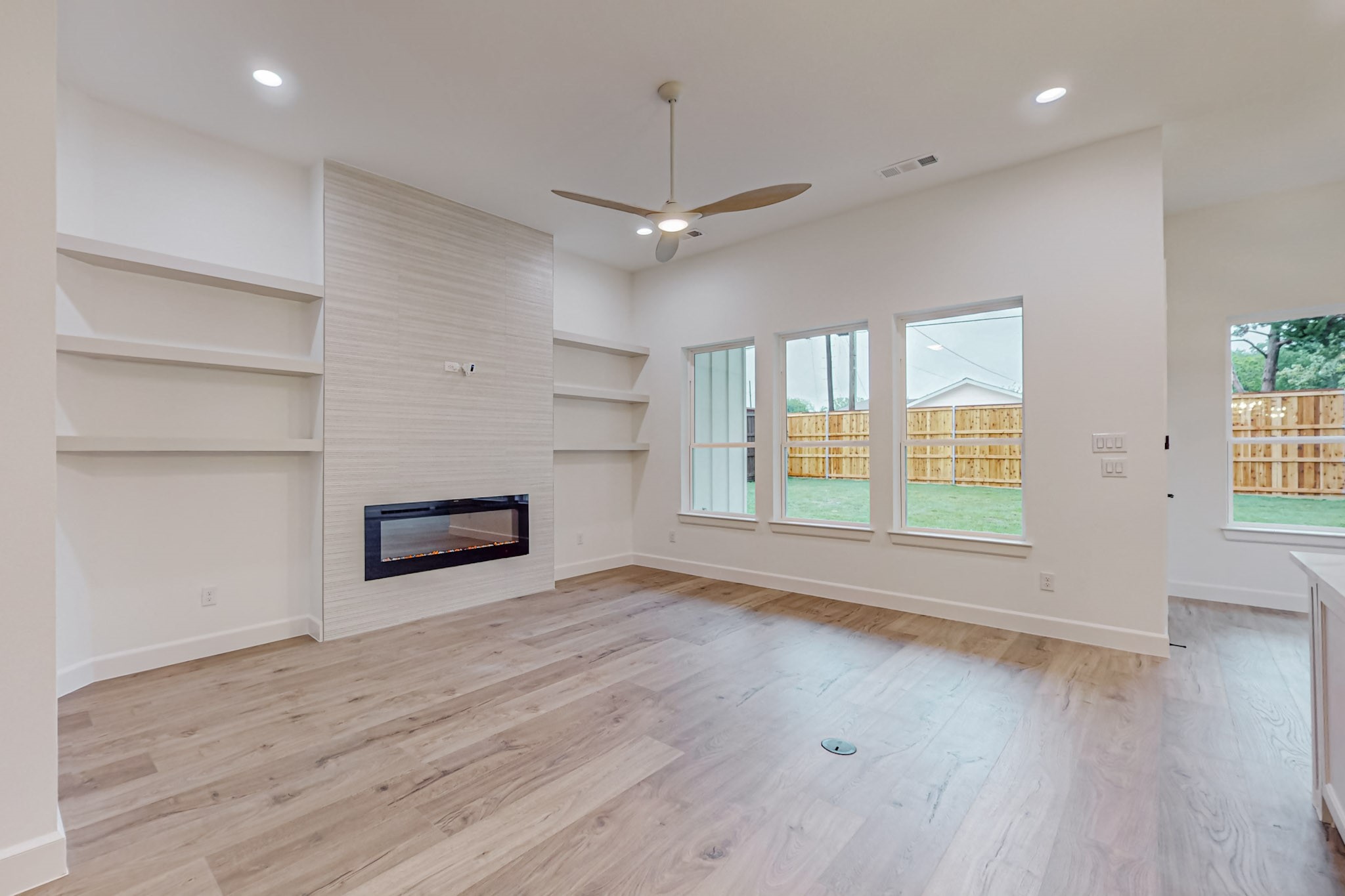 2706 W Clarendon Drive , Dallas, TX, 75211 | 20766939 | Realty Texas LLC