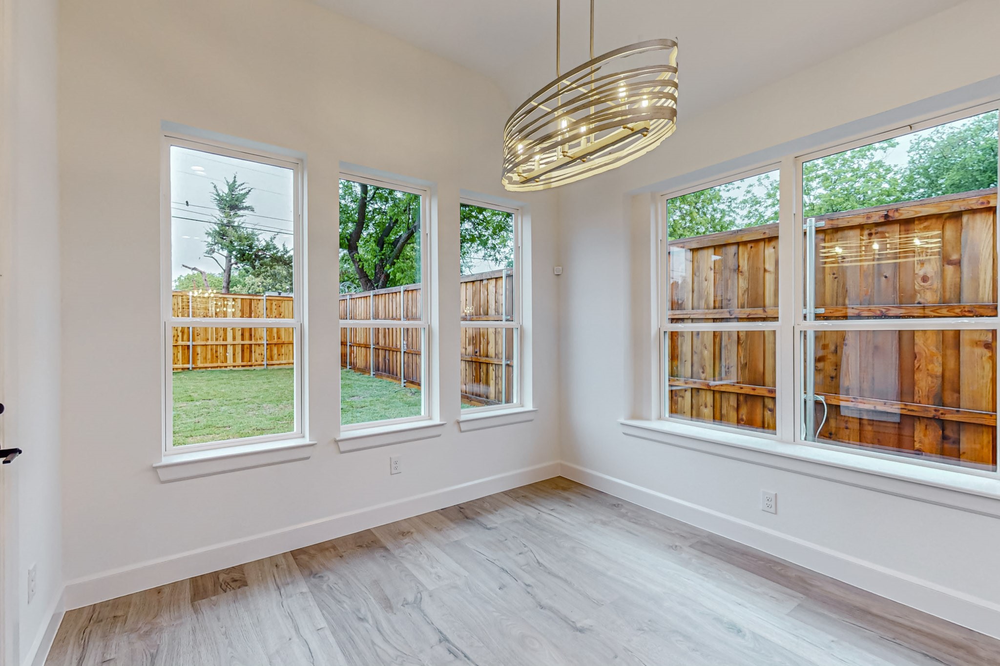 2706 W Clarendon Drive , Dallas, TX, 75211 | 20766939 | Realty Texas LLC