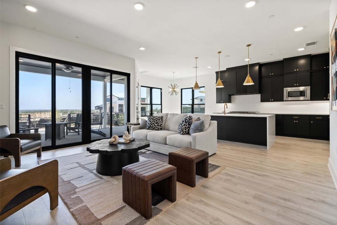 6007 Adhara Pass , Austin, TX, 78730 | 9937025 | Realty Texas LLC