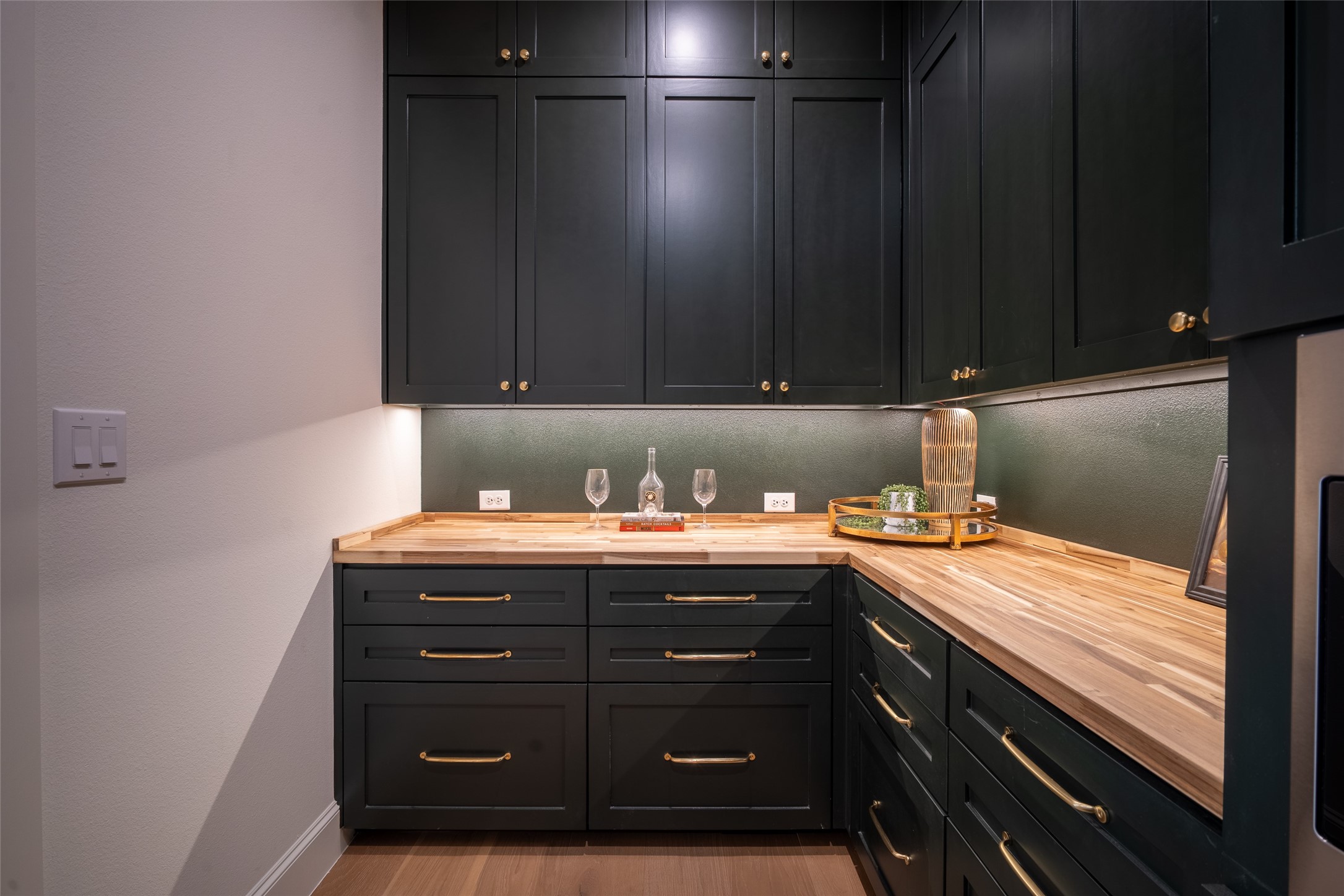 9002 San Fernando Way , Dallas, TX, 75218 | 20765698 | Realty Texas LLC