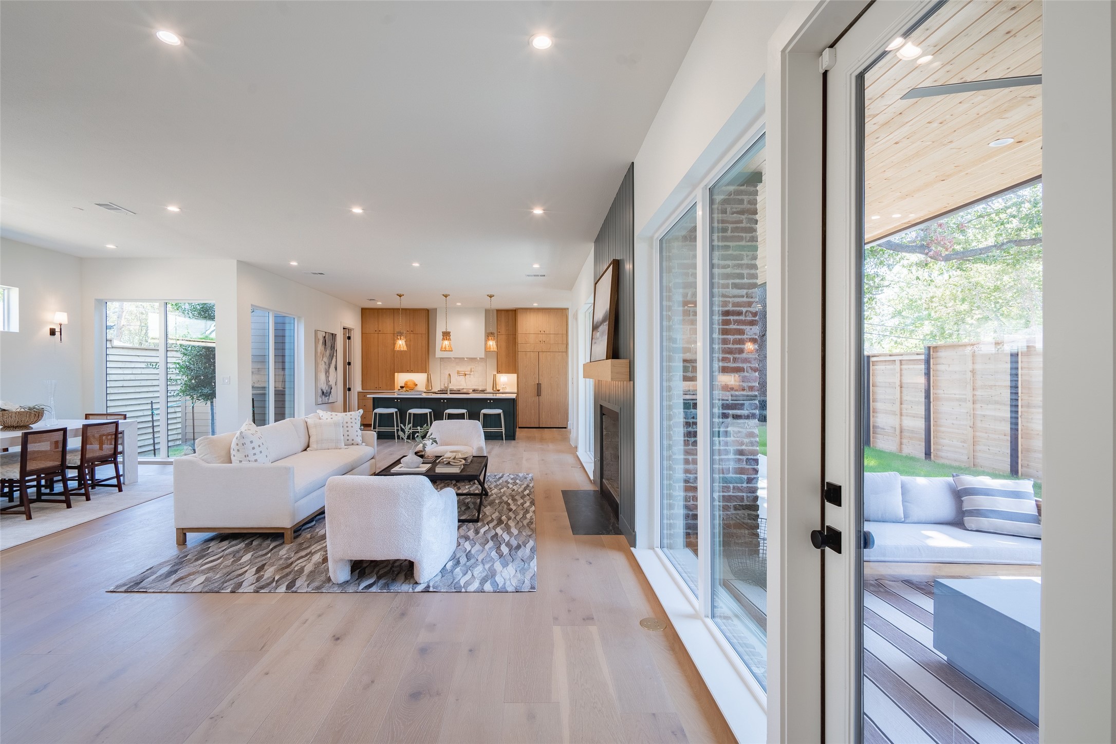 9002 San Fernando Way , Dallas, TX, 75218 | 20765698 | Realty Texas LLC