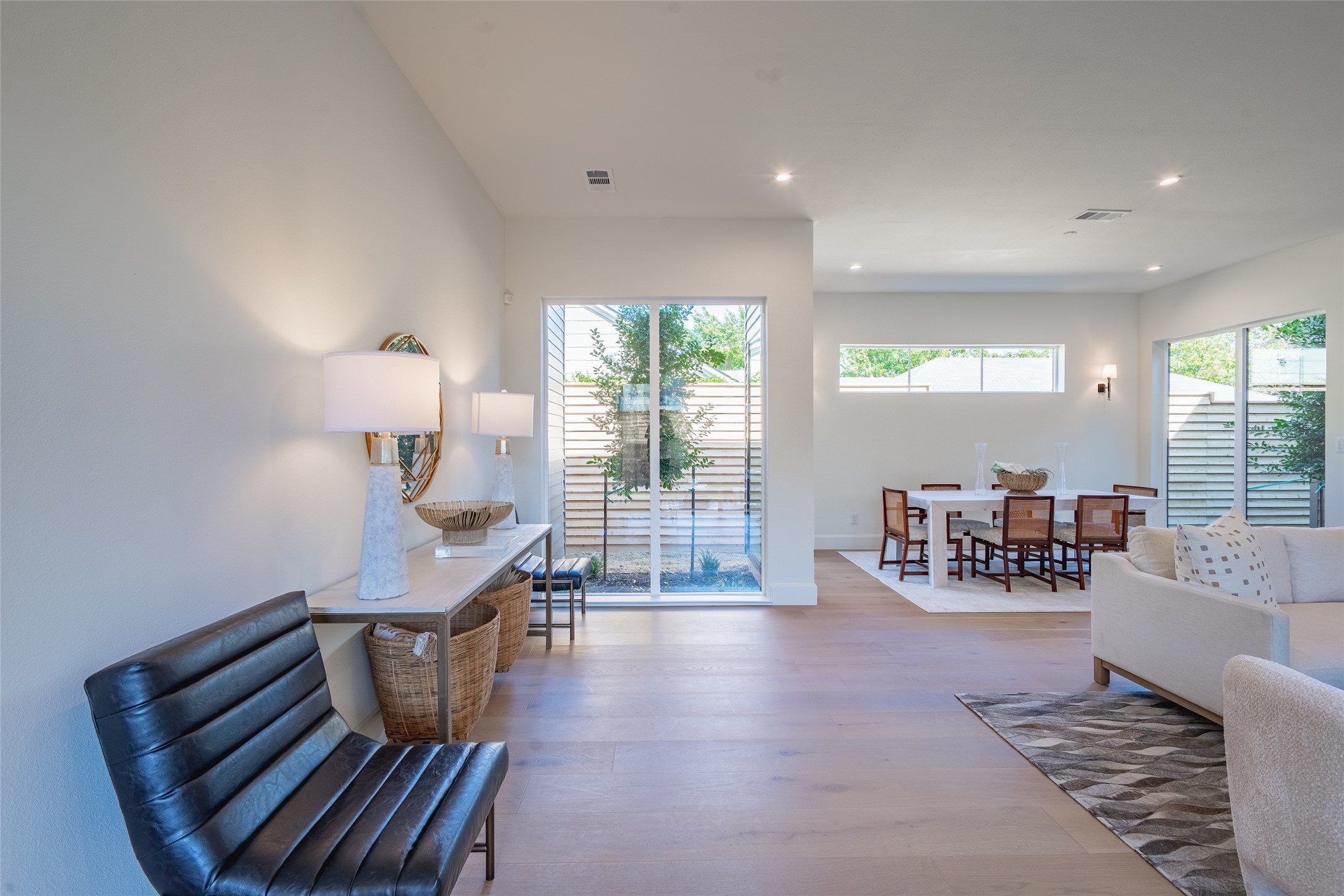 9002 San Fernando Way , Dallas, TX, 75218 | 20765698 | Realty Texas LLC